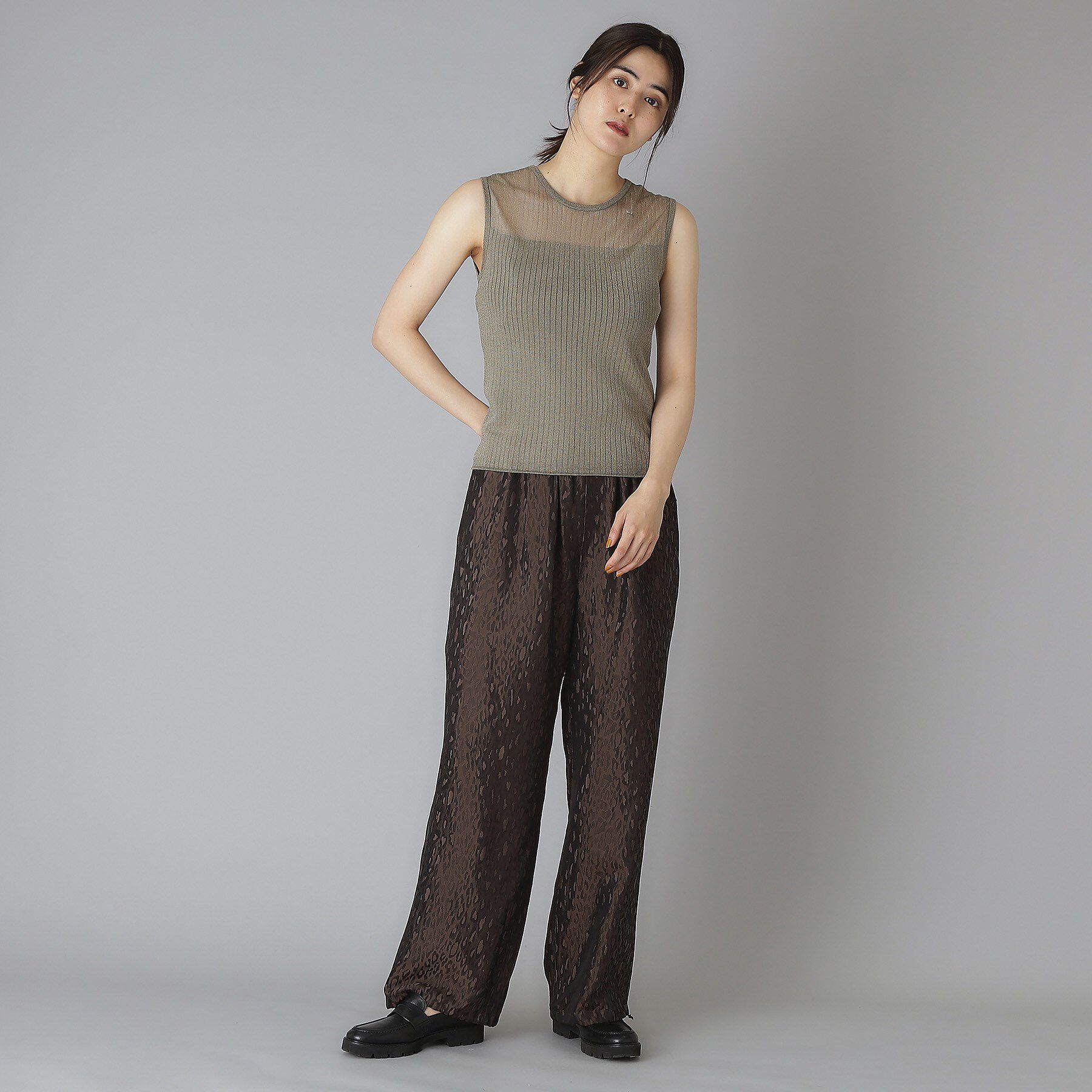 DRESSTERIOR「デコルテシアーノースリーブニット」|ニット・セーター|