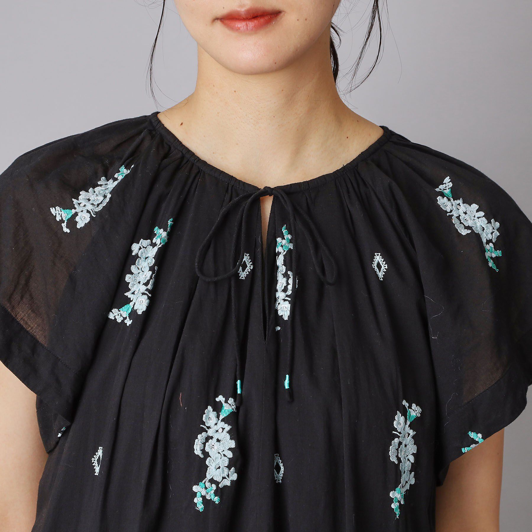 DRESSTERIOR「ne Quittez pas（ヌキテパ）コットンボイル ジャスミン刺繍 ワンピース」|ワンピース|