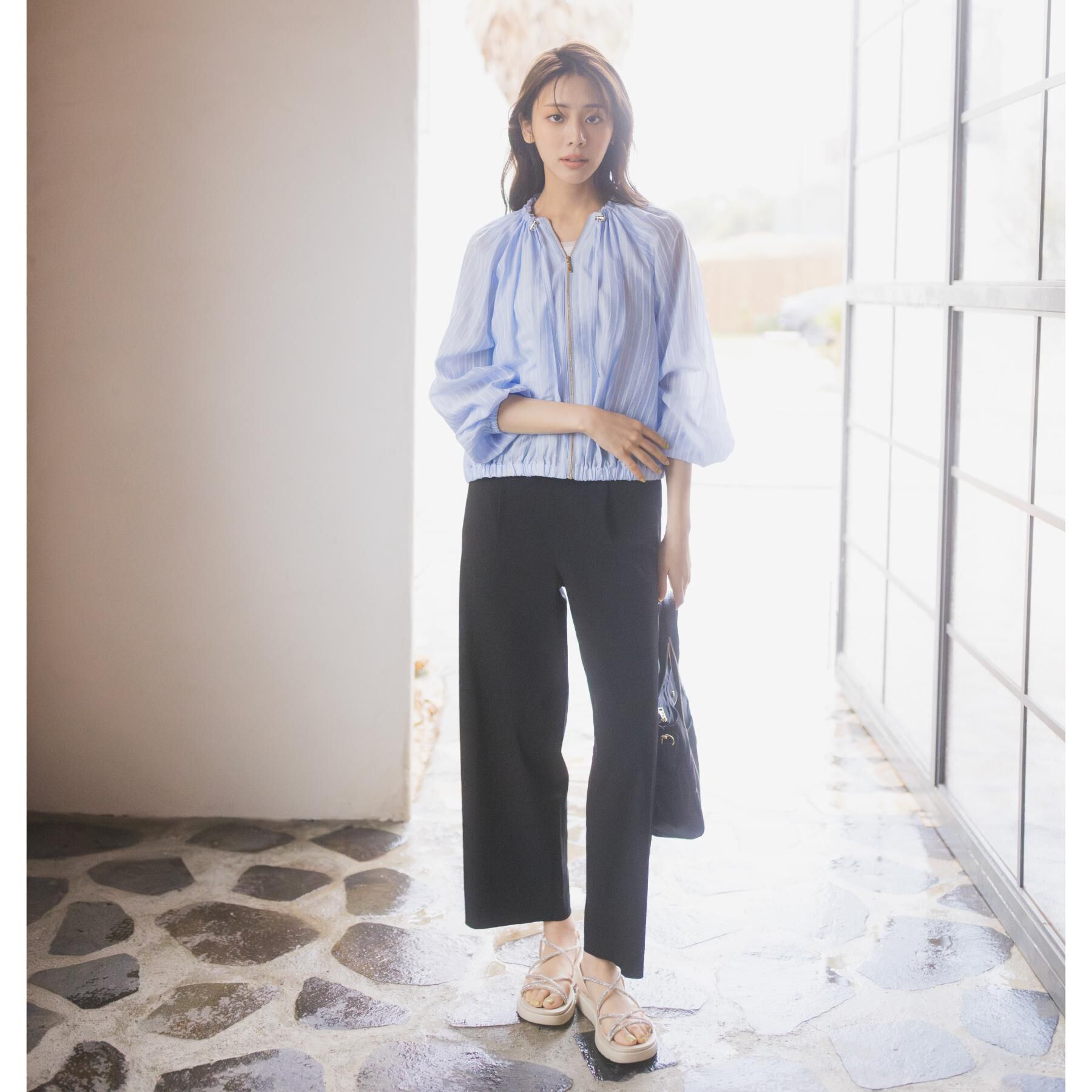 grove「気温調整にも◎ブラウス感覚で羽織れるシアーブルゾン」|ブルゾン・スタジャン|