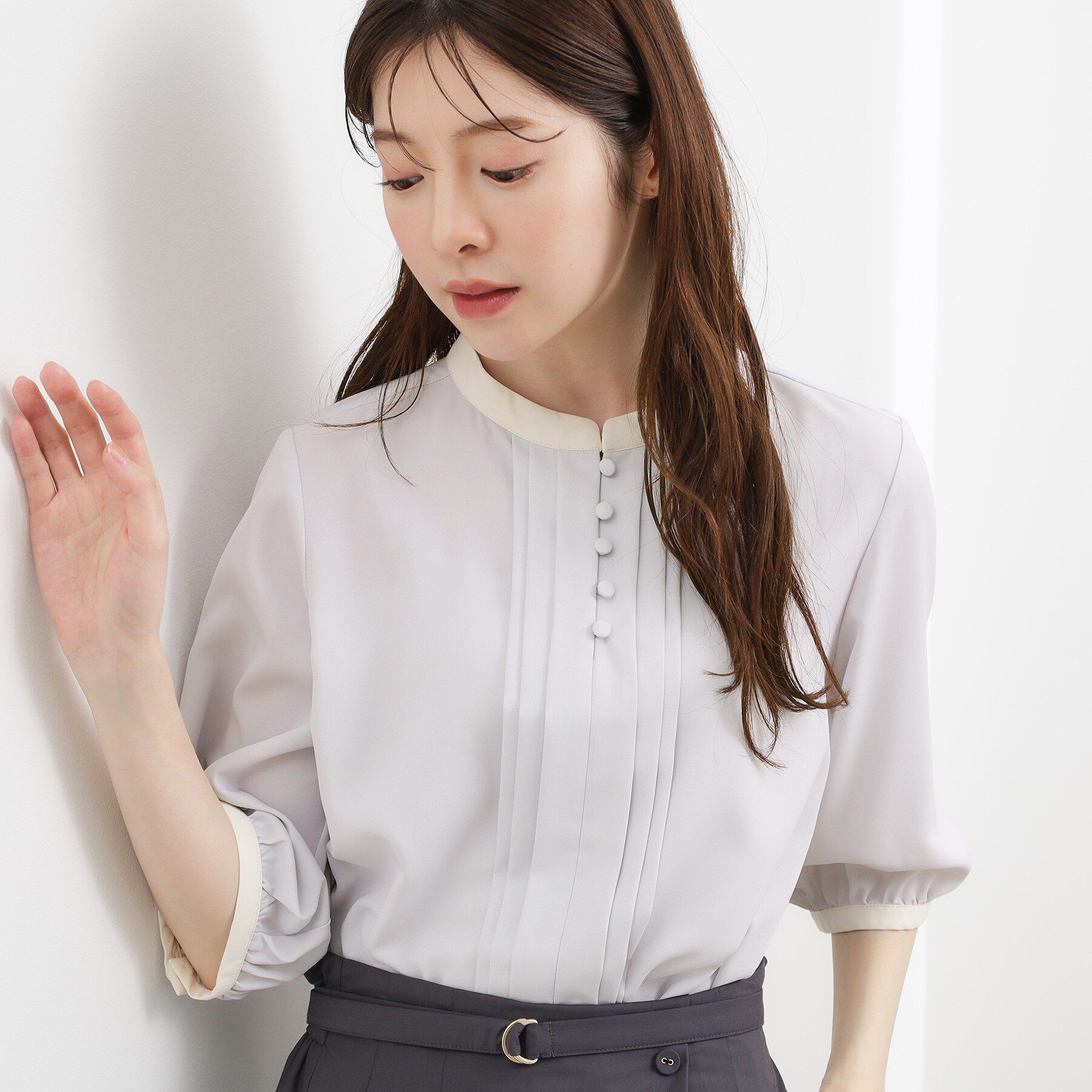 grove「【二の腕カバー・お仕事】フロントタック配色ブラウス」|シャツ・ブラウス|