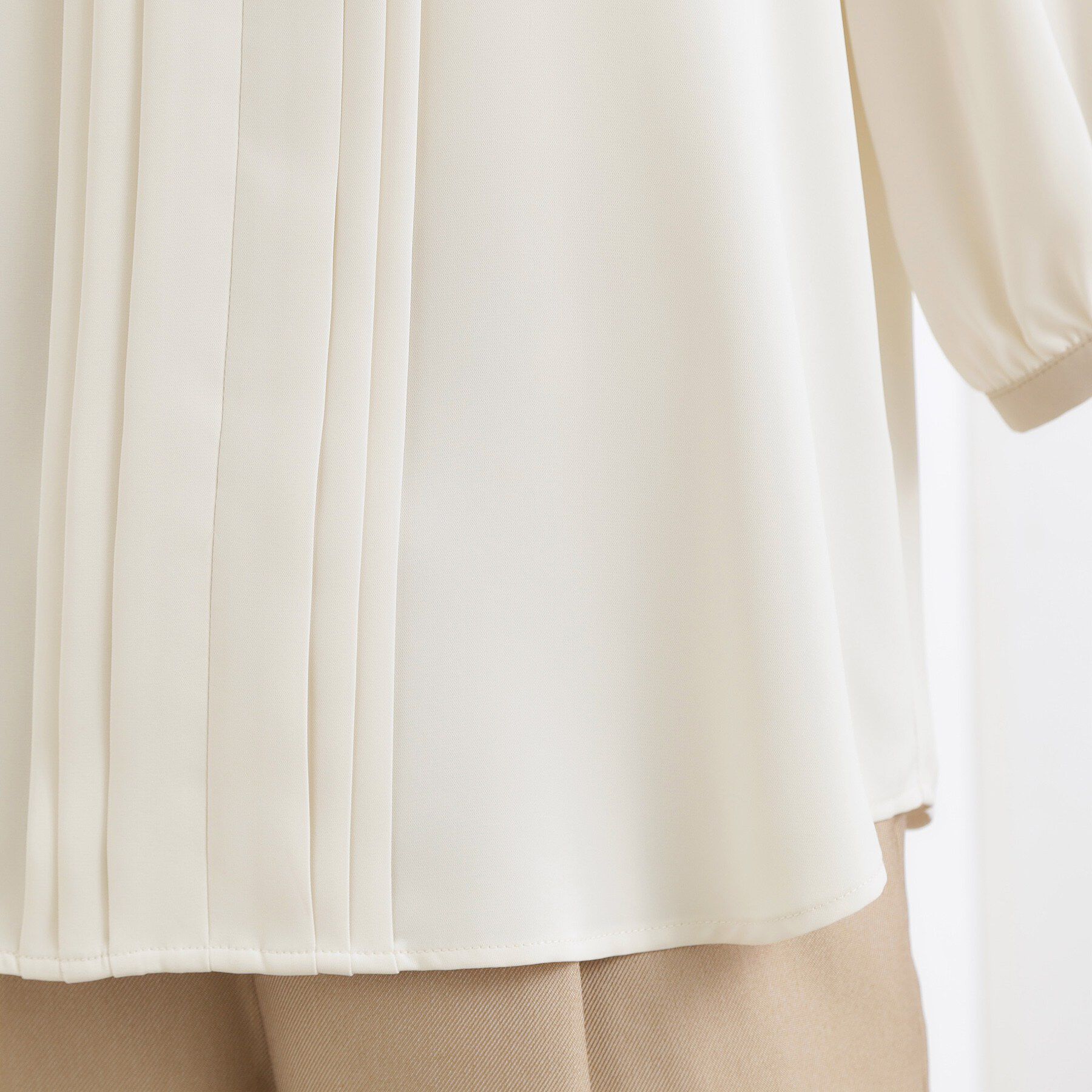 grove「【二の腕カバー・お仕事】フロントタック配色ブラウス」|シャツ・ブラウス|