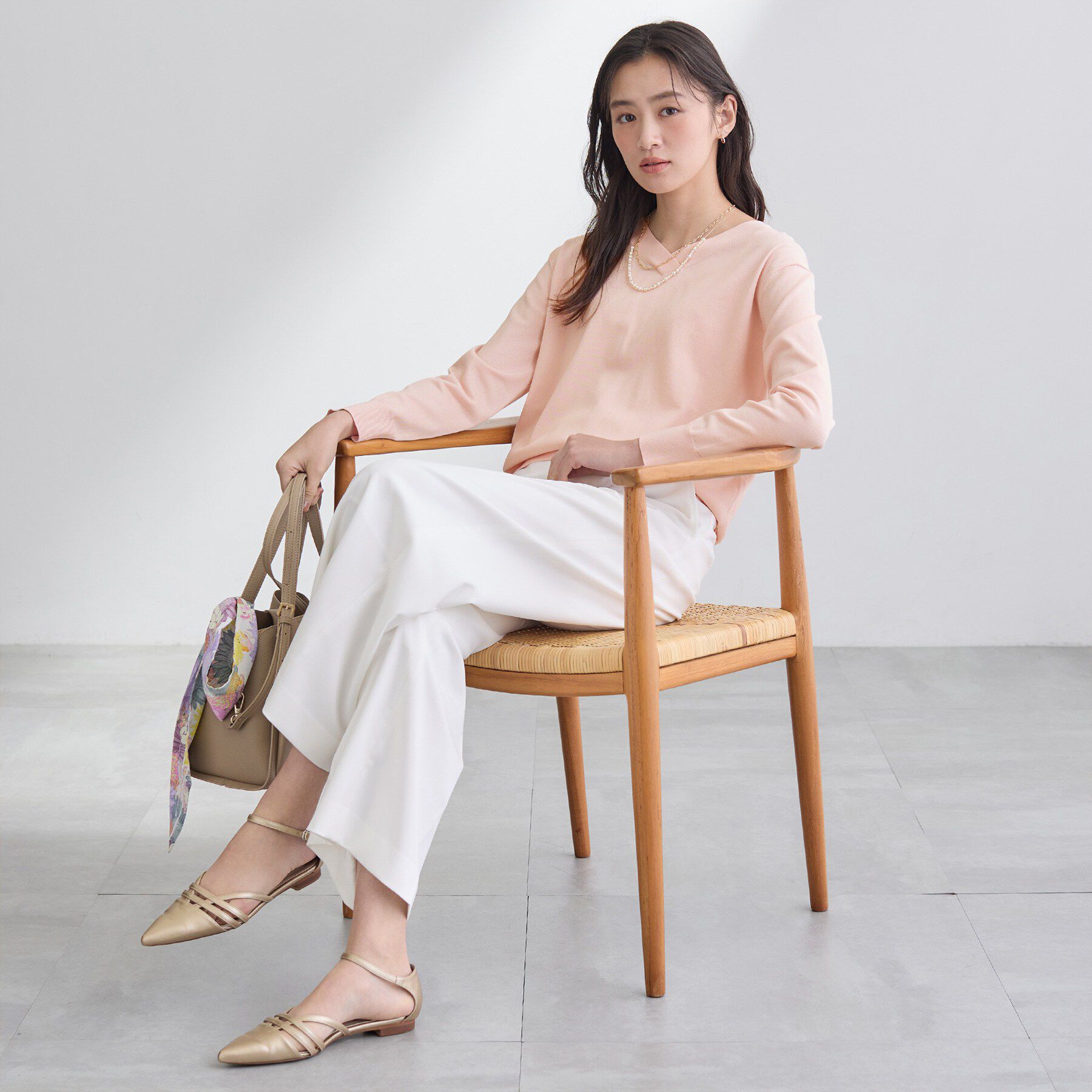 INDIVI「【シルク混】きれいめVネックニット」|ニット・セーター|