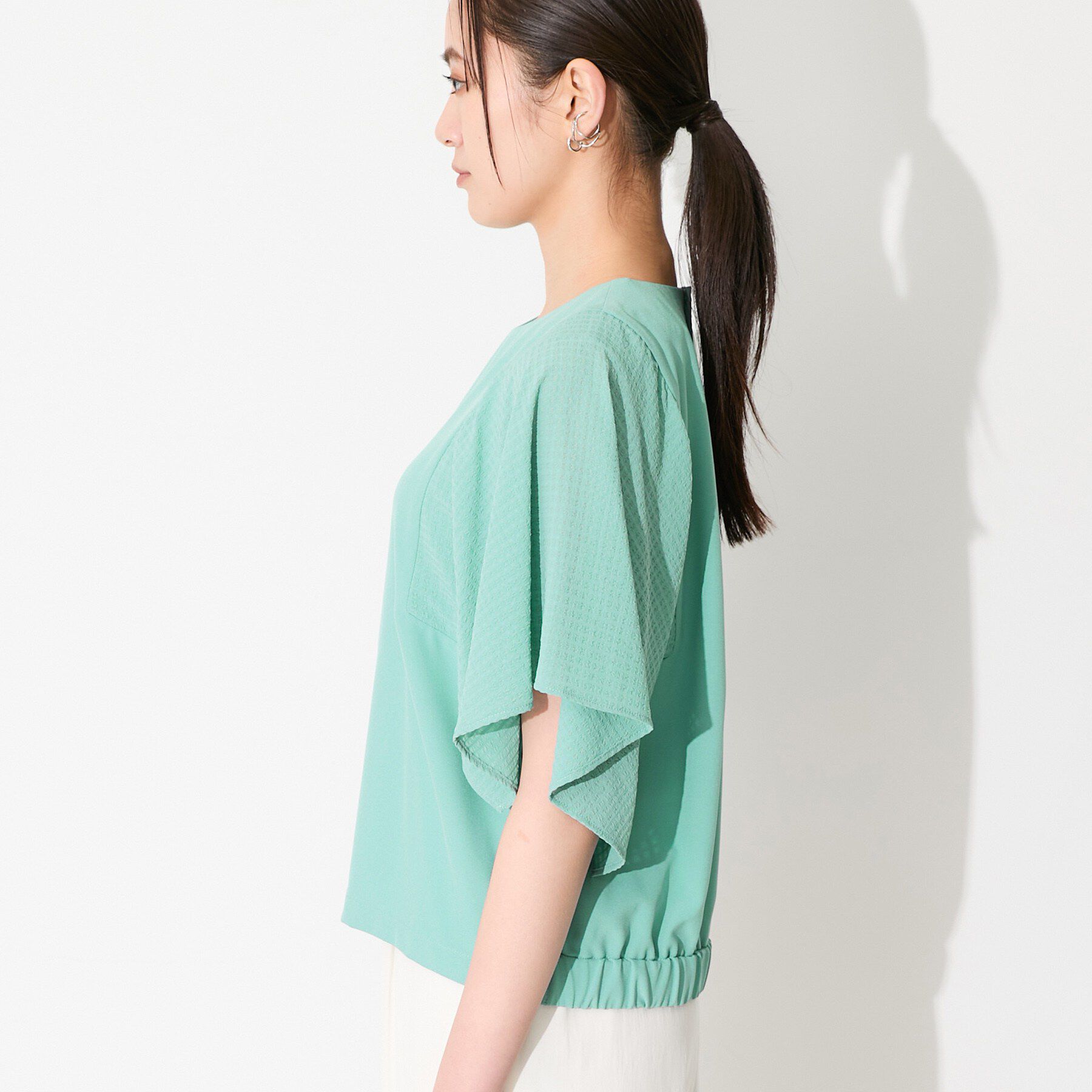 INDIVI「【洗える／シアーチェック柄】異素材コンビスリーブトップス」|Tシャツ・カットソー|