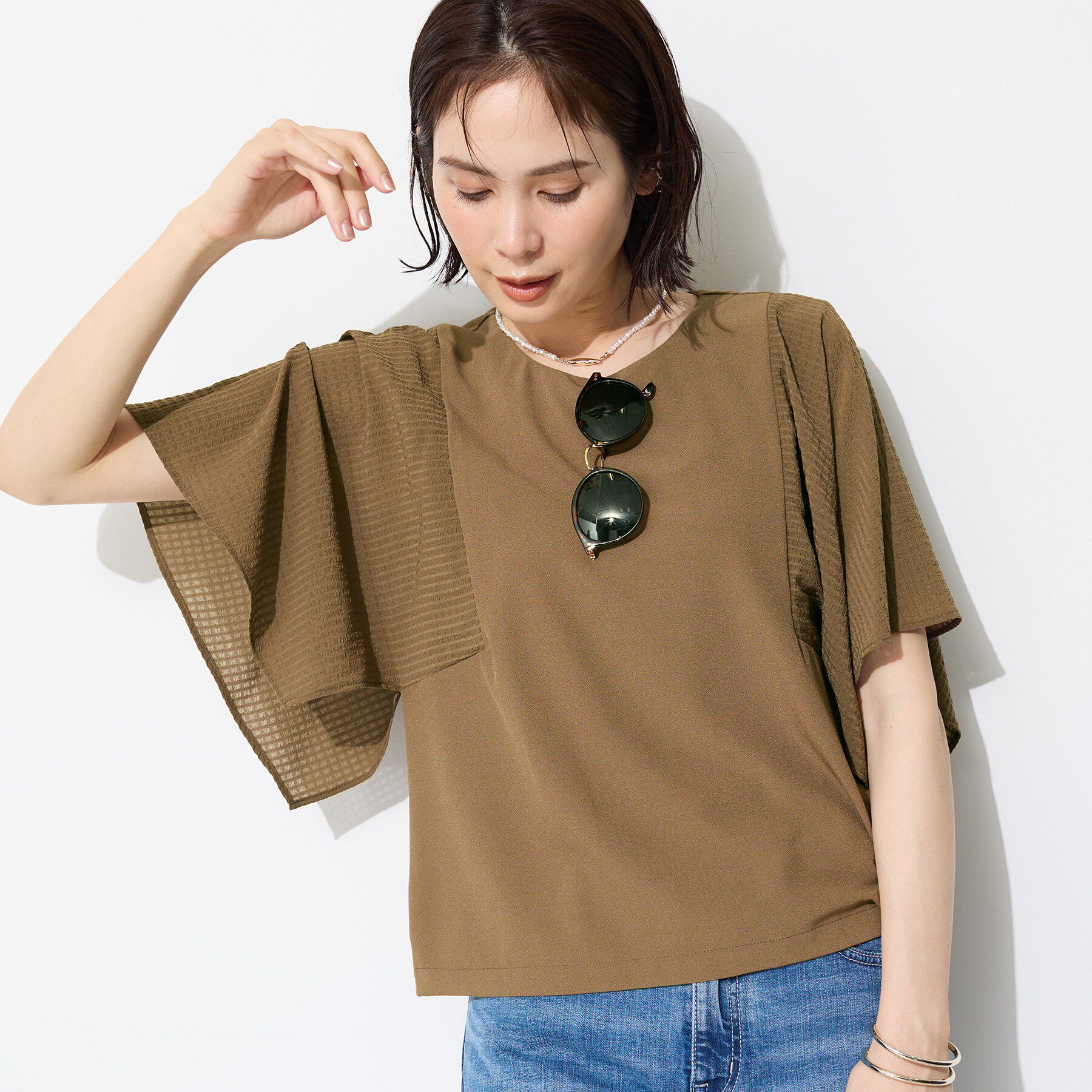 INDIVI「【洗える／シアーチェック柄】異素材コンビスリーブトップス」|Tシャツ・カットソー|モカブラウン(042