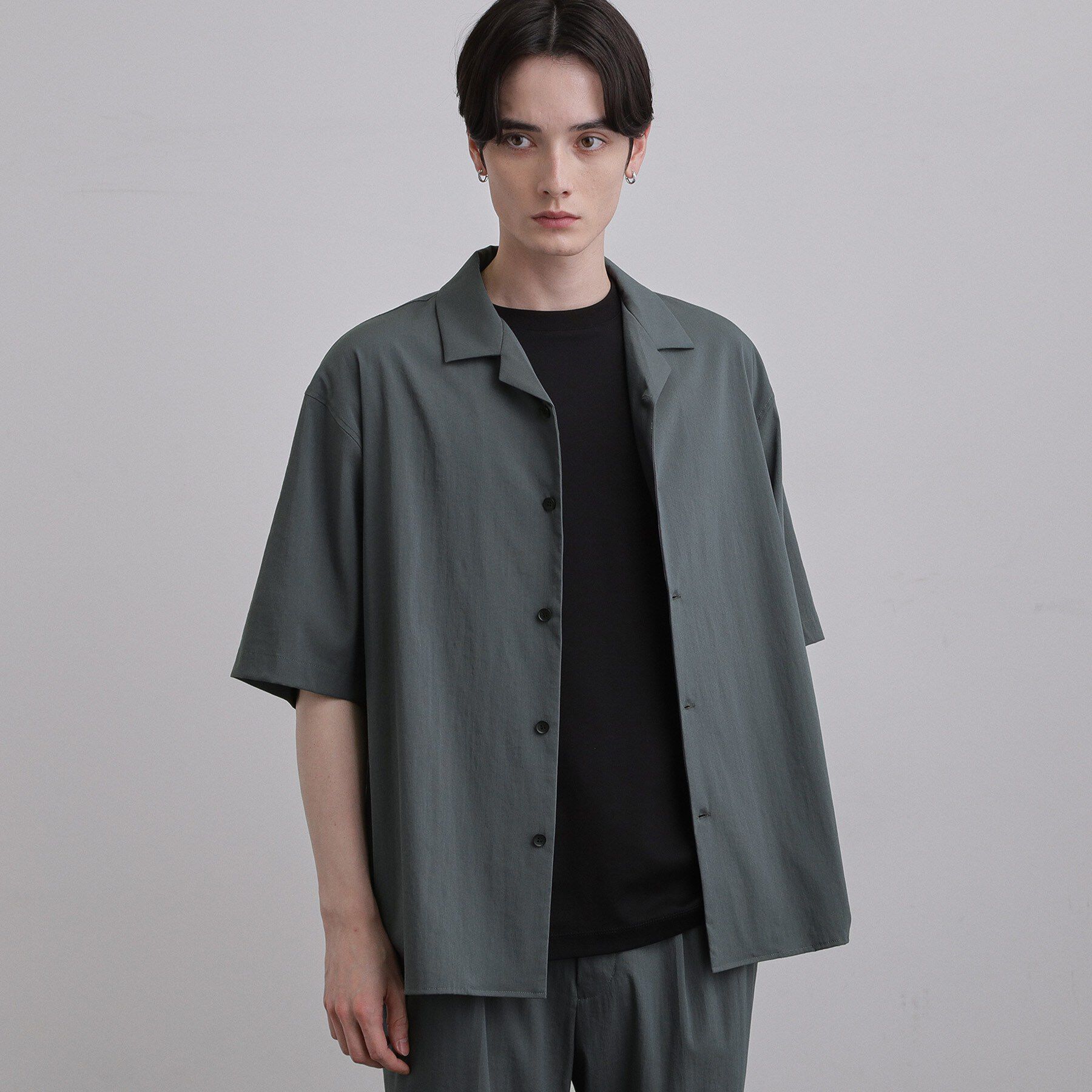 tk.TAKEO KIKUCHI「【接触冷感／UVCUT】COOL PLAY開襟シャツ」|シャツ・ブラウス|チャコールグレー(0