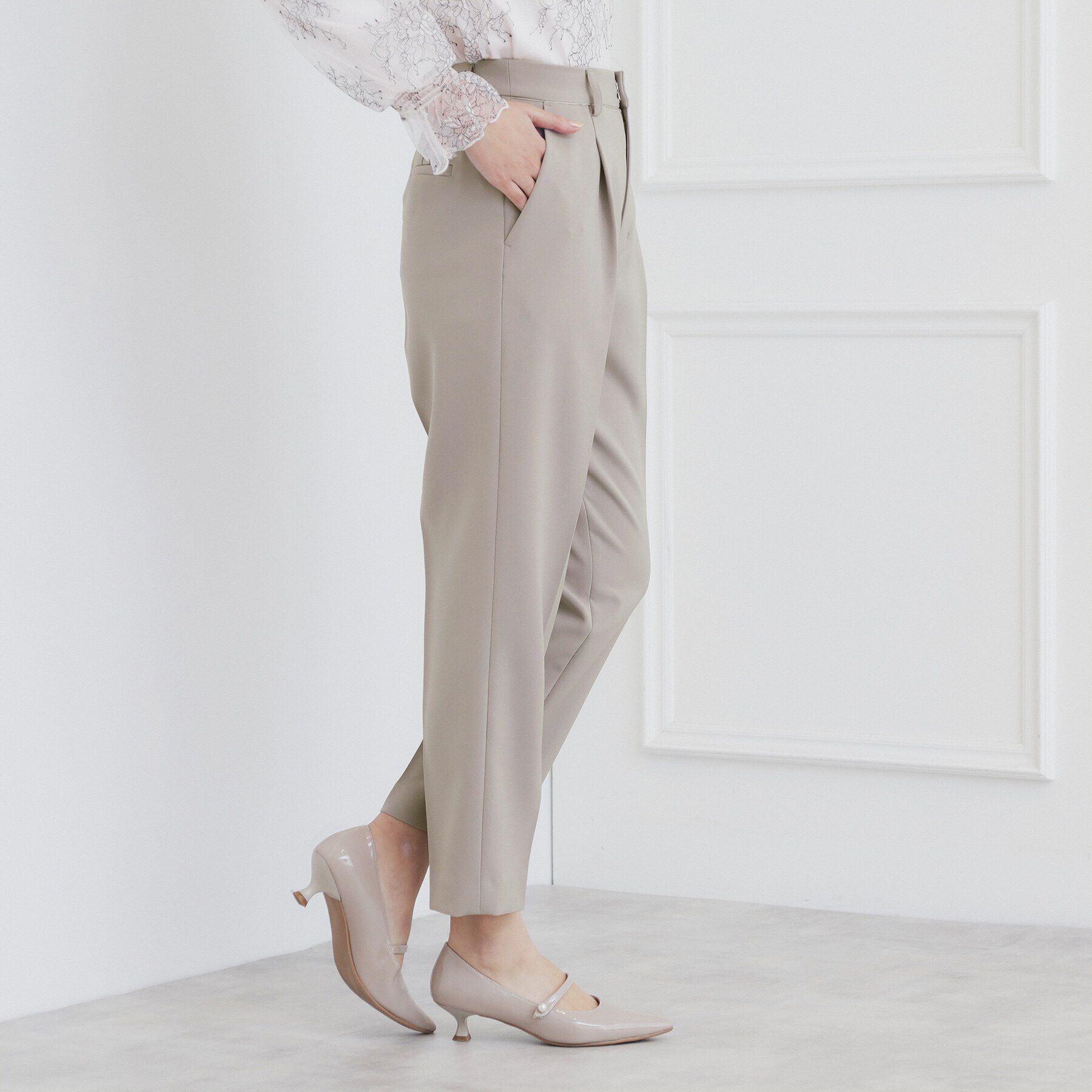 index「《通勤/セットアップ対応》多機能ストレッチテーパードパンツ【洗濯機洗い可/防シワ/抗ピル】」|その他|