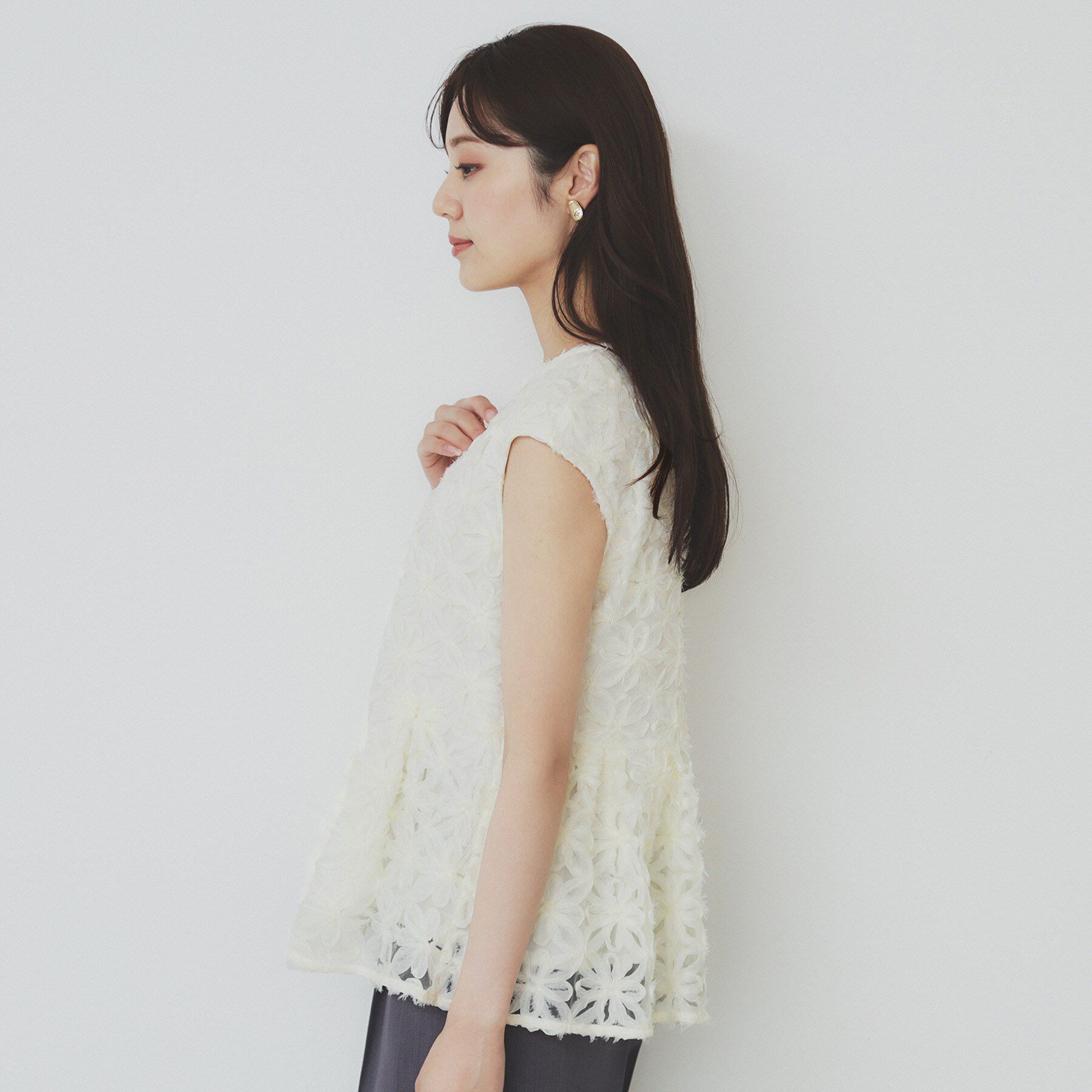 index「フラワーチュール刺繍ペプラムブラウス【洗える】」|シャツ・ブラウス|