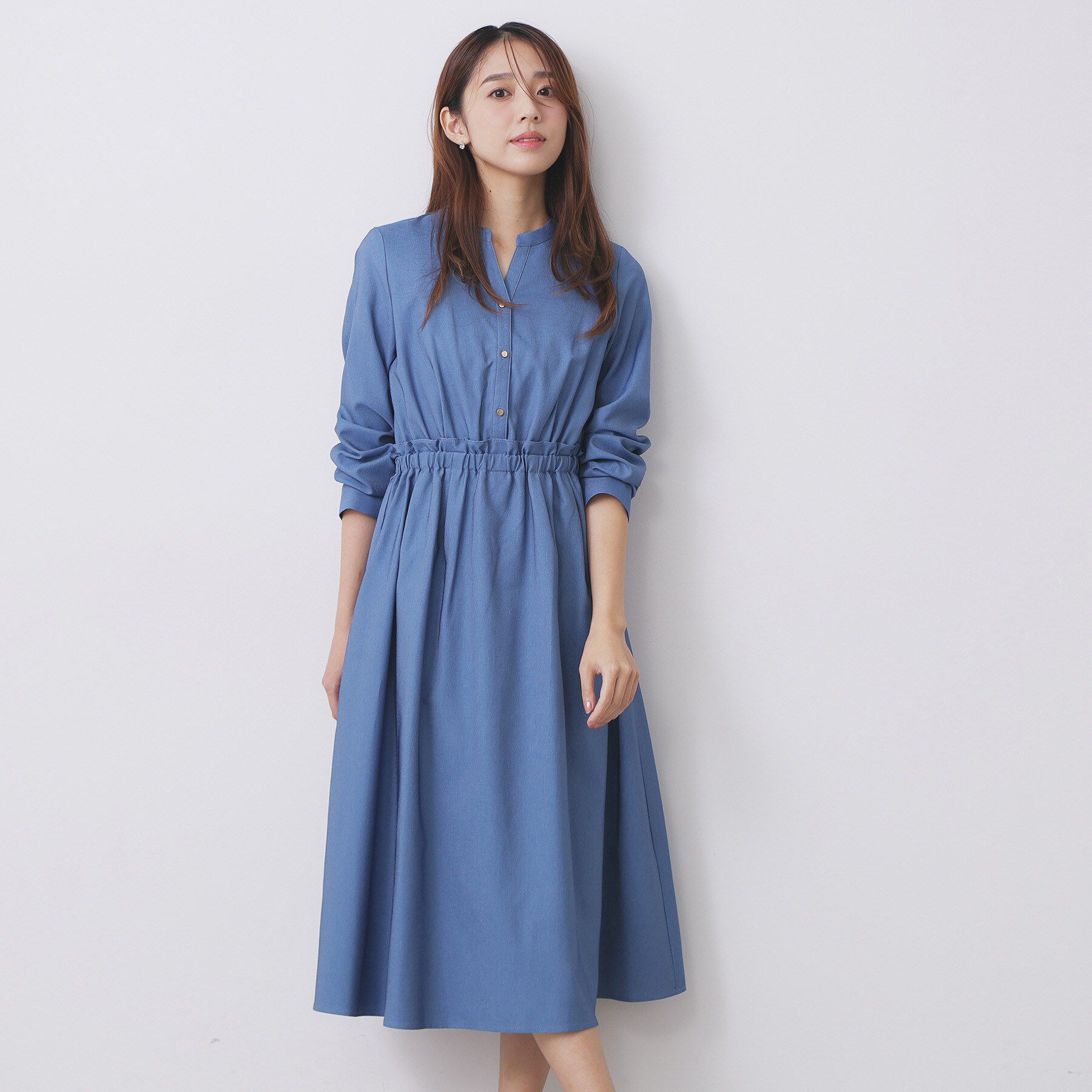 index「シャンブレーツイルドッキングフレアワンピース【洗濯機OK/イージーアイロン】」|ワンピース|