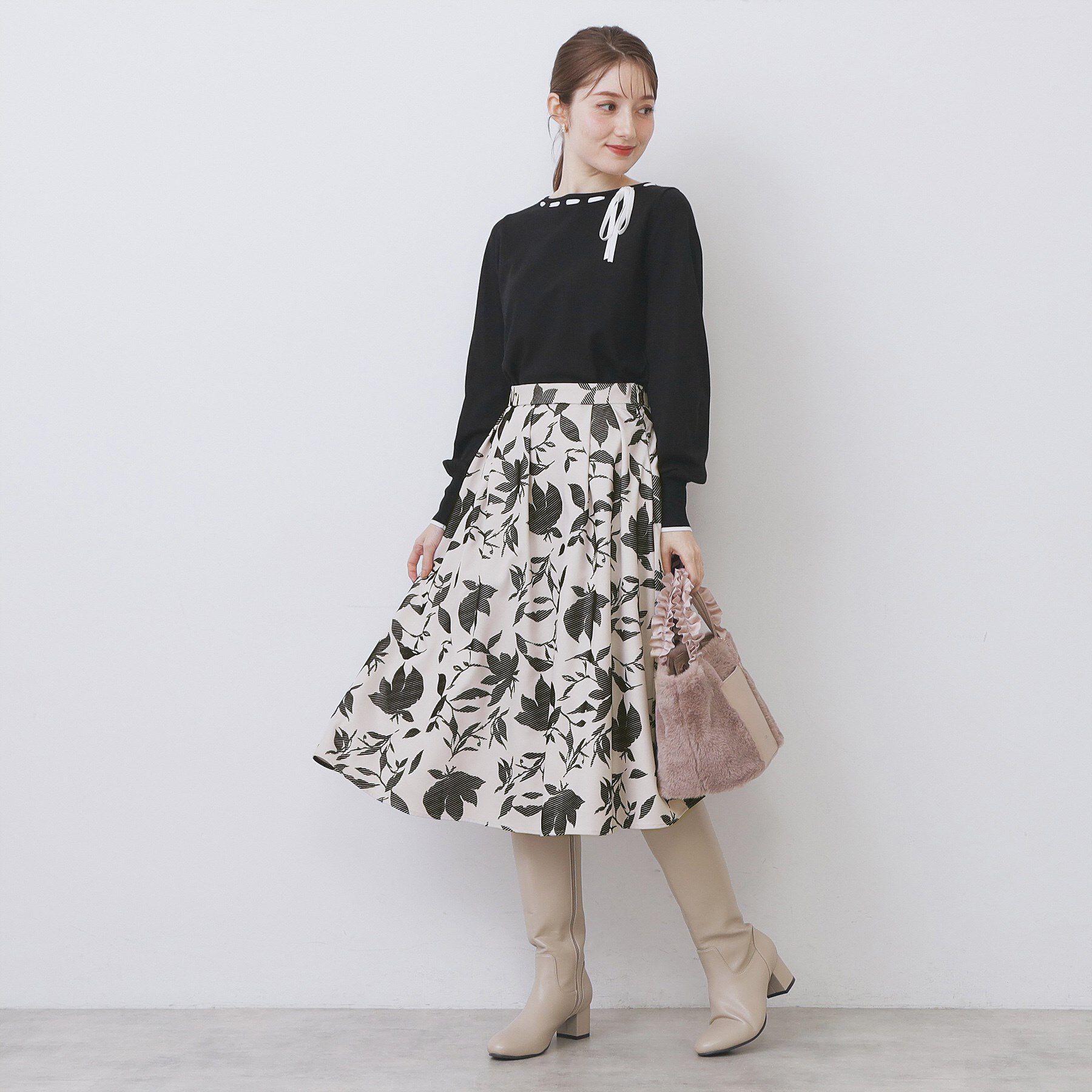 index「フラワータックフレアスカート【洗濯機OK/イージーアイロン/防シワ】」|スカート|