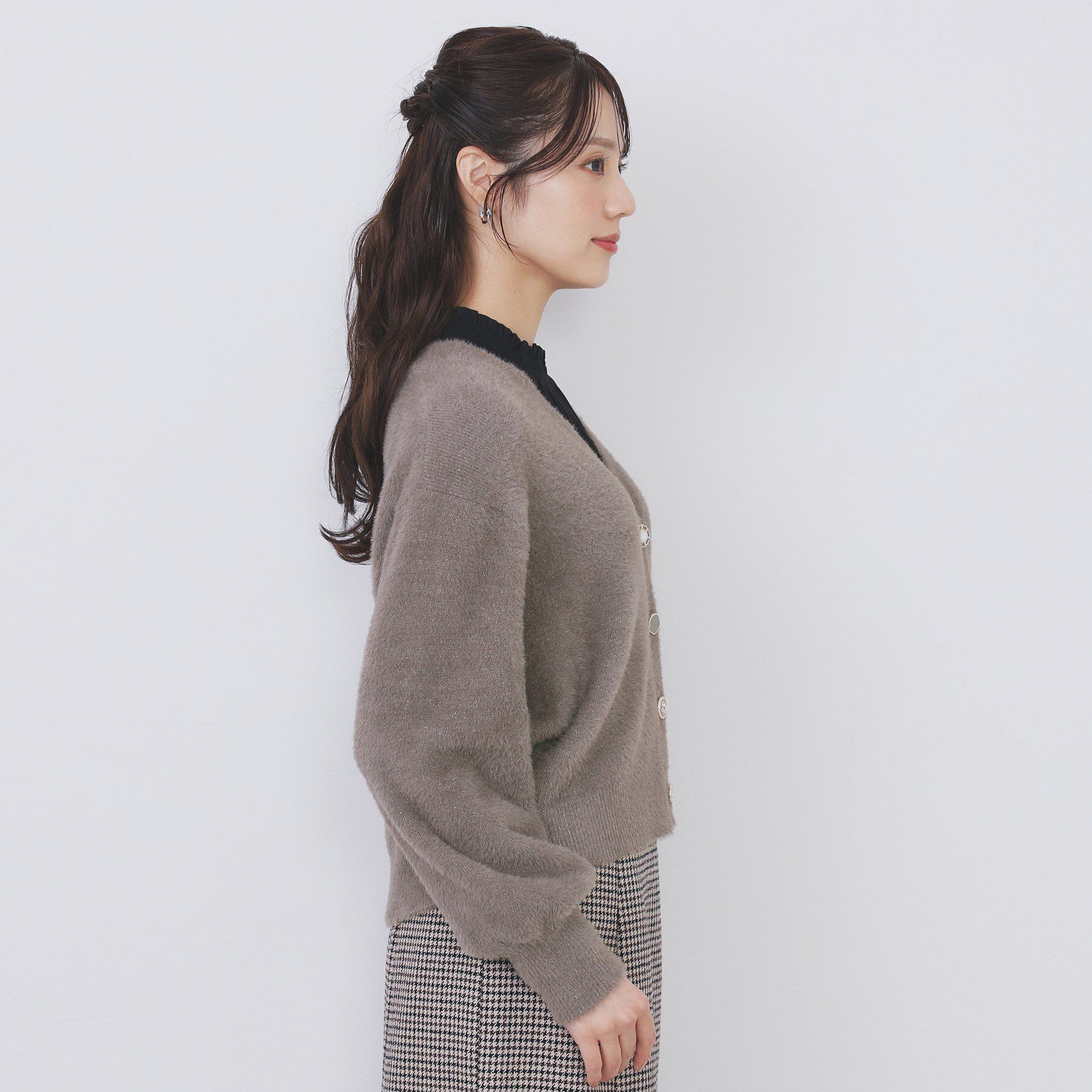 index「ラメフェザーヤーンVネックカーディガン【洗濯機OK】」|カーディガン|