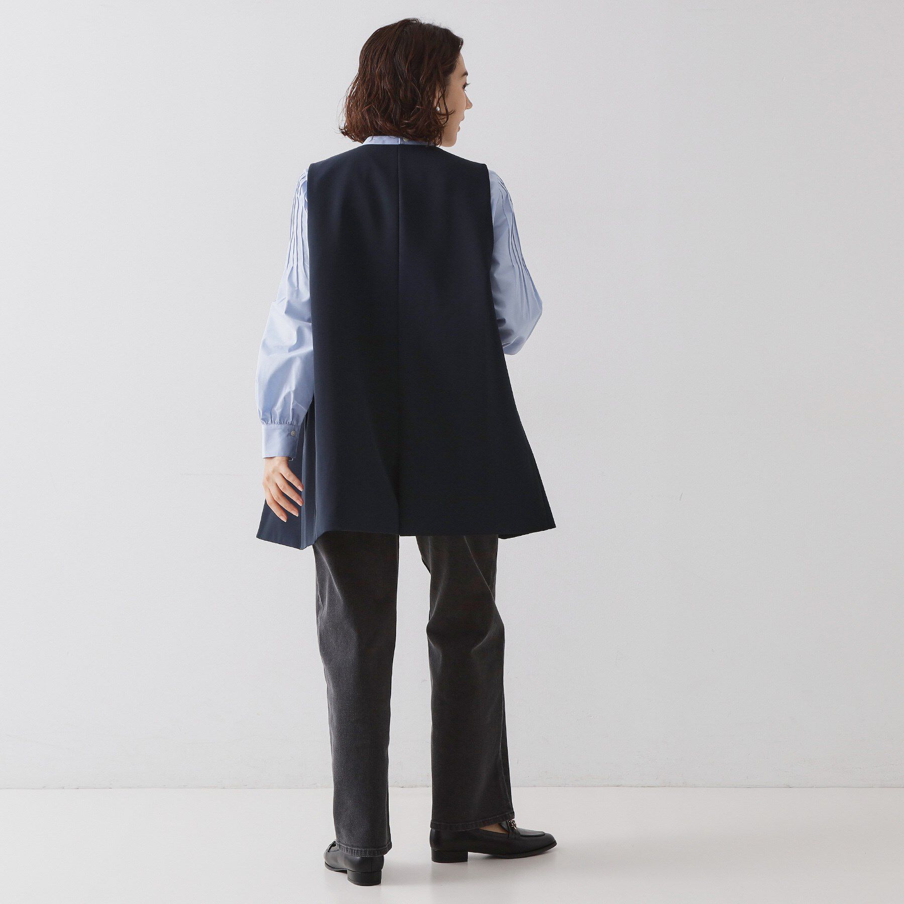 OPAQUE.CLIP「《通勤対応》Vネックミドルジレ【洗濯機OK】」|ベスト・ジレ|