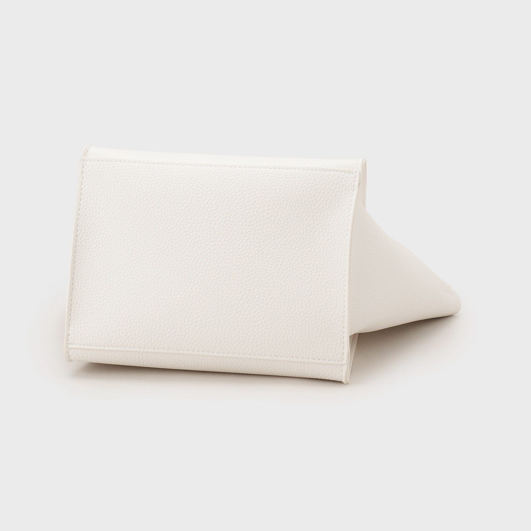 OPAQUE.CLIP「【2WAY/軽量】台形ミドルトートバッグ」|ショルダー・メッセンジャー|