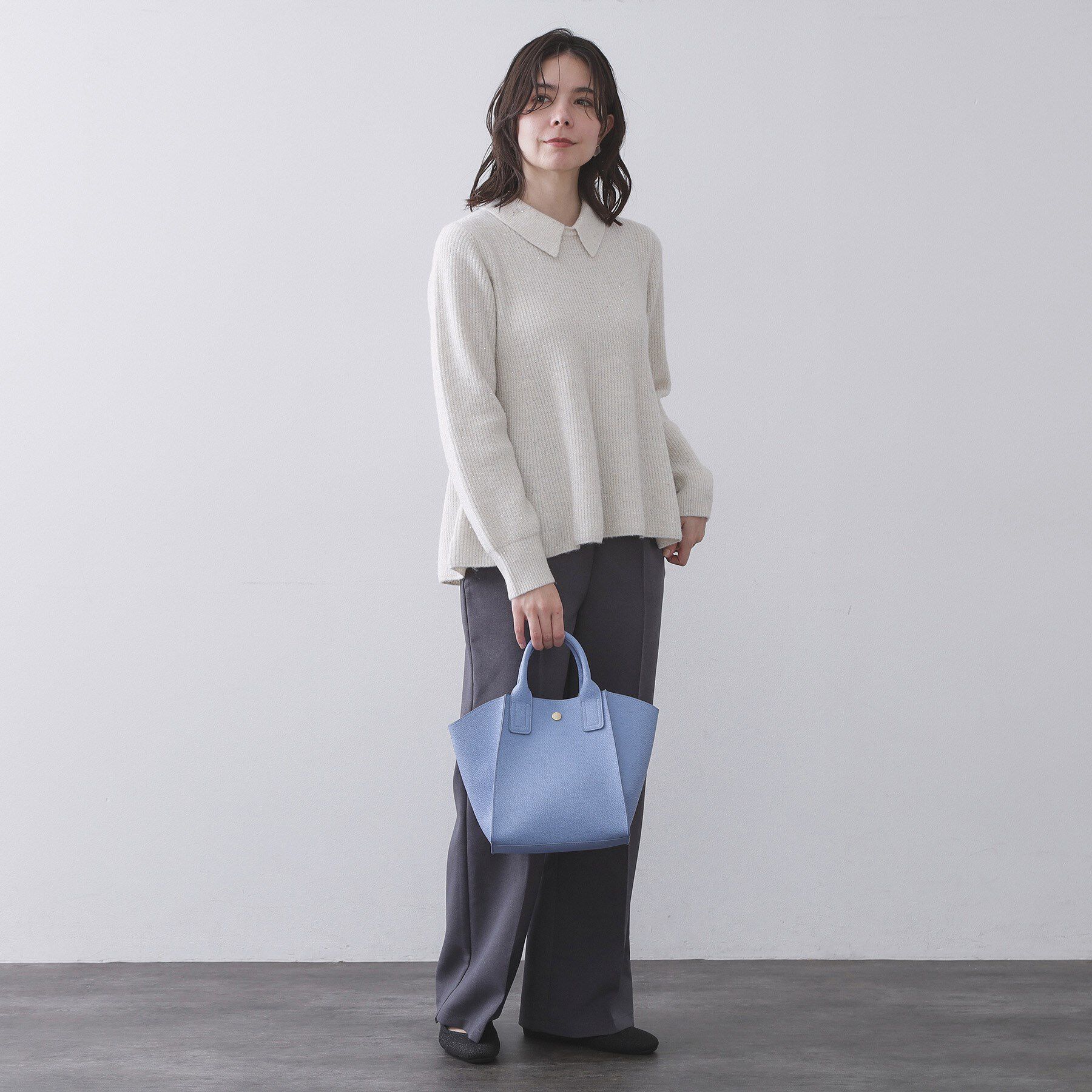 OPAQUE.CLIP「【2WAY/軽量】台形ミドルトートバッグ」|ショルダー・メッセンジャー|