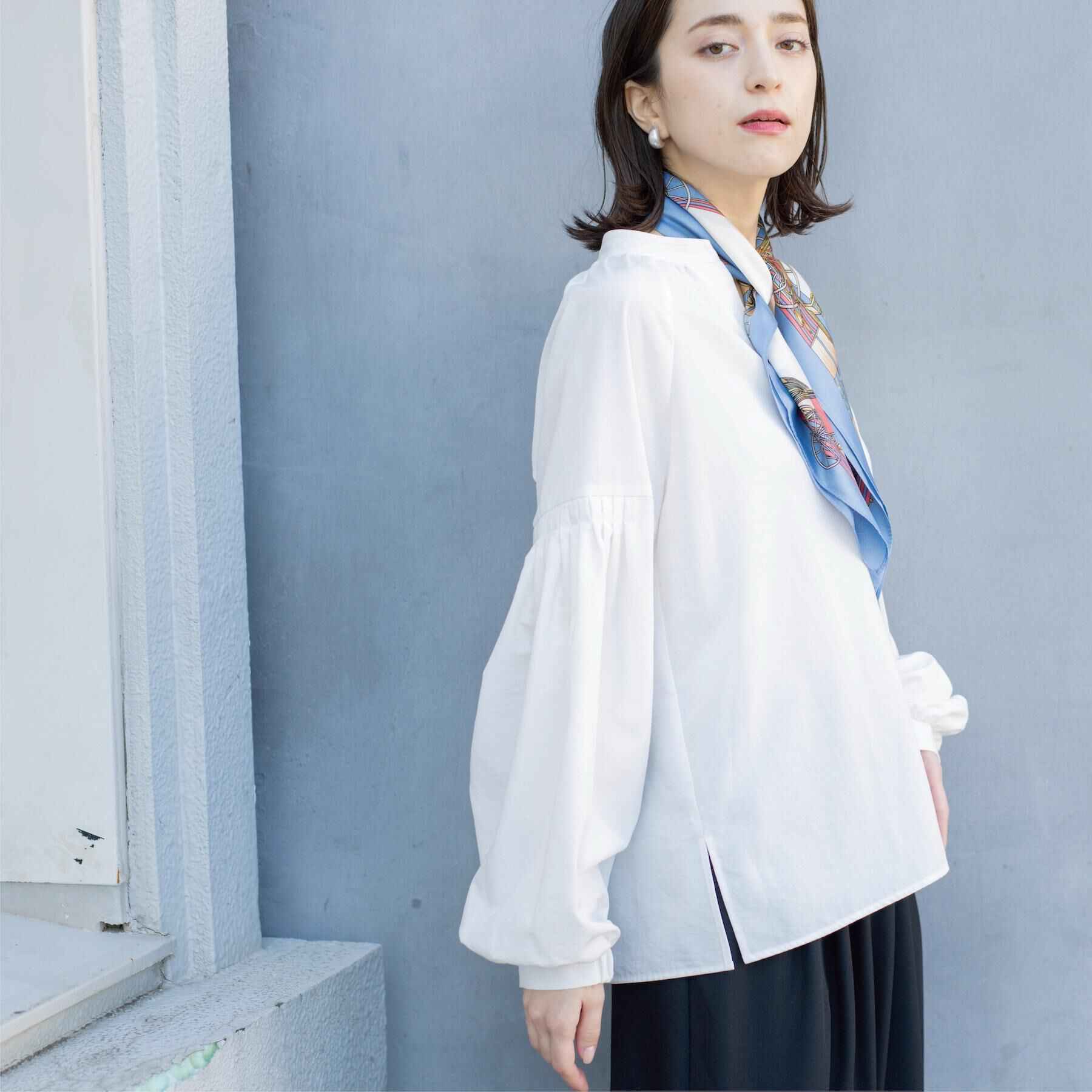 OPAQUE.CLIP「スキッパーボリュームスリーブブラウス【洗濯機OK】」|シャツ・ブラウス|ホワイト(001)