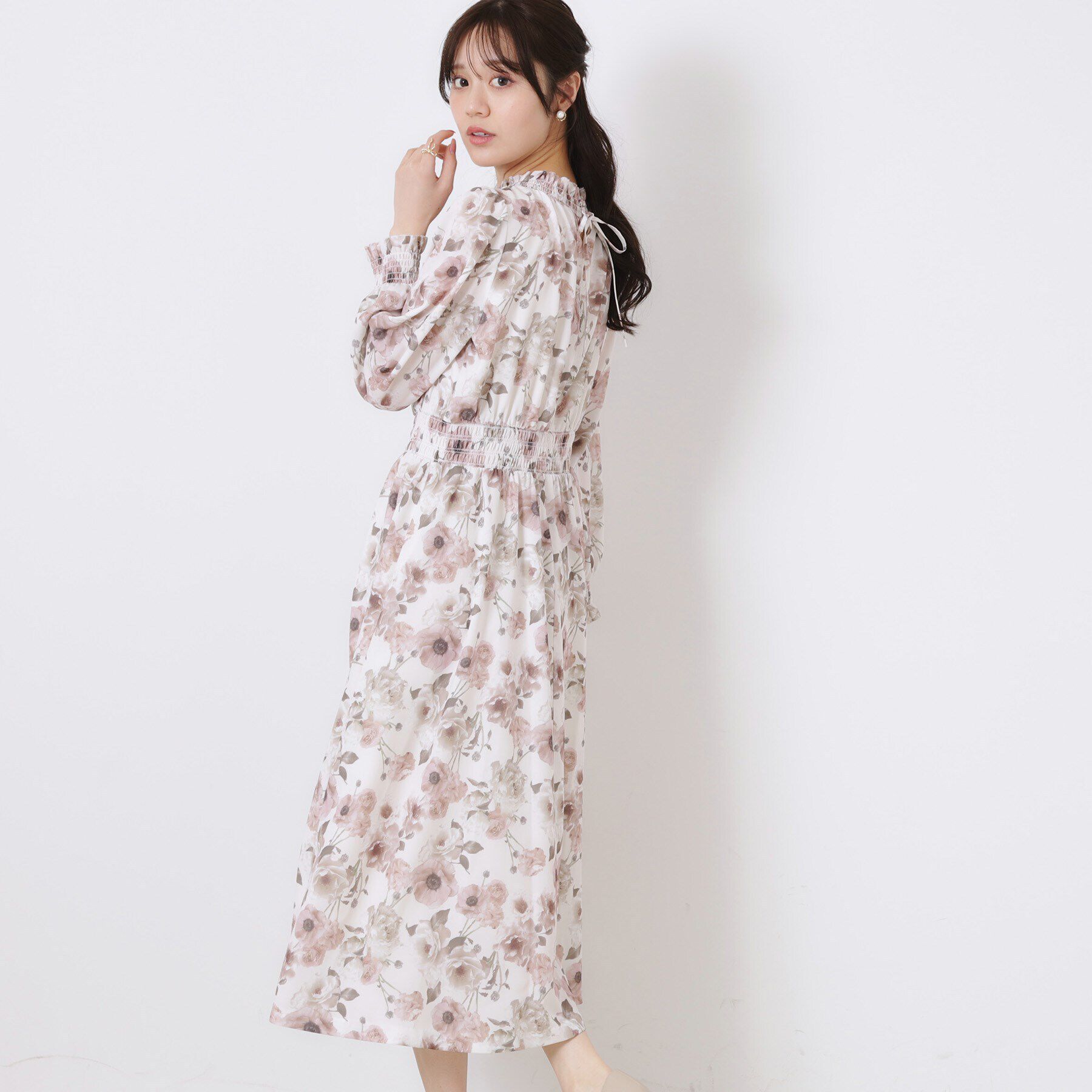 Couture broach「【大人フェミニン・一枚で着映える】Springフラワーシャーリングワンピ」|ワンピース|
