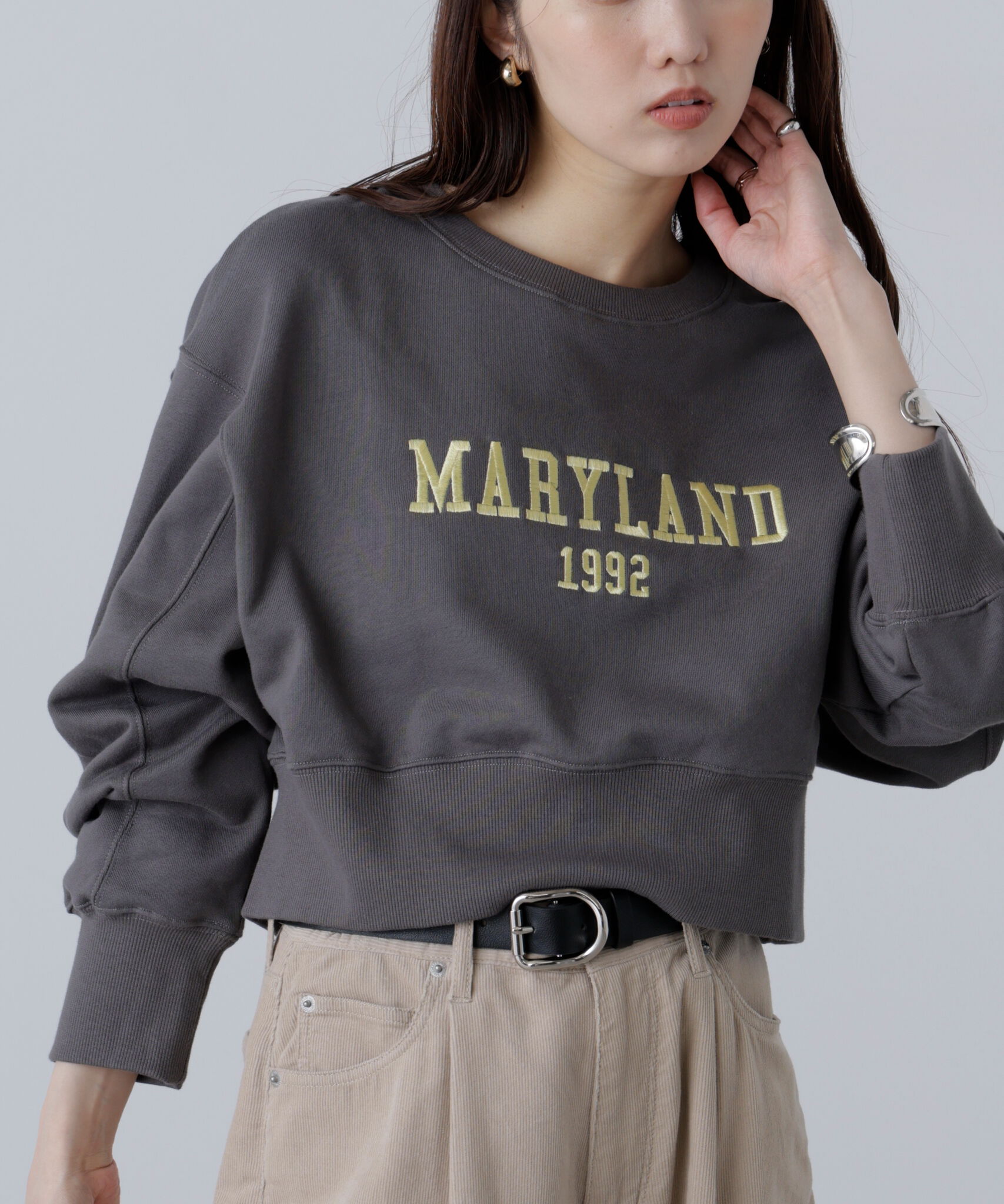  「カレッジロゴショート丈スウェット」|Tシャツ・カットソー|