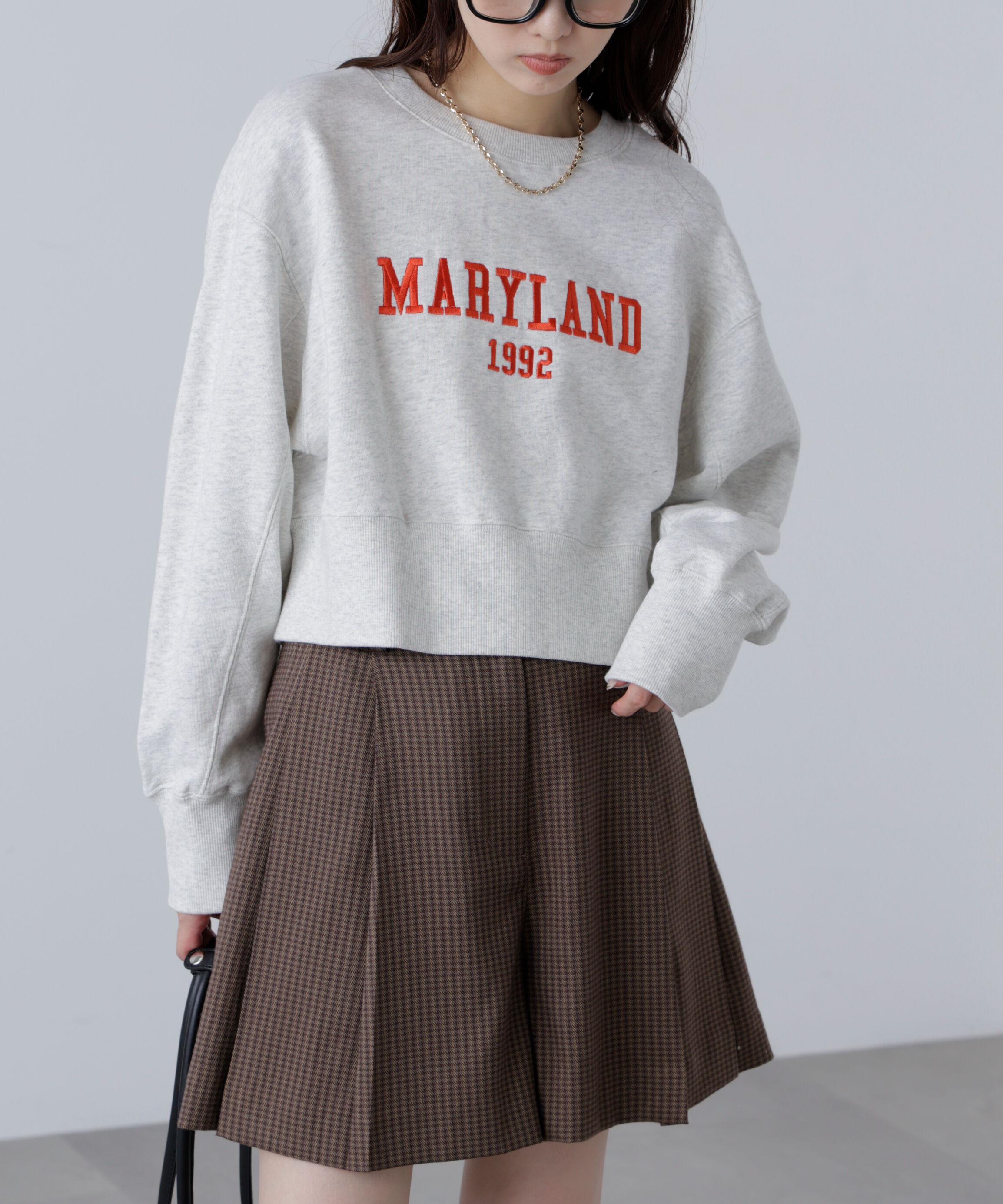  「カレッジロゴショート丈スウェット」|Tシャツ・カットソー|