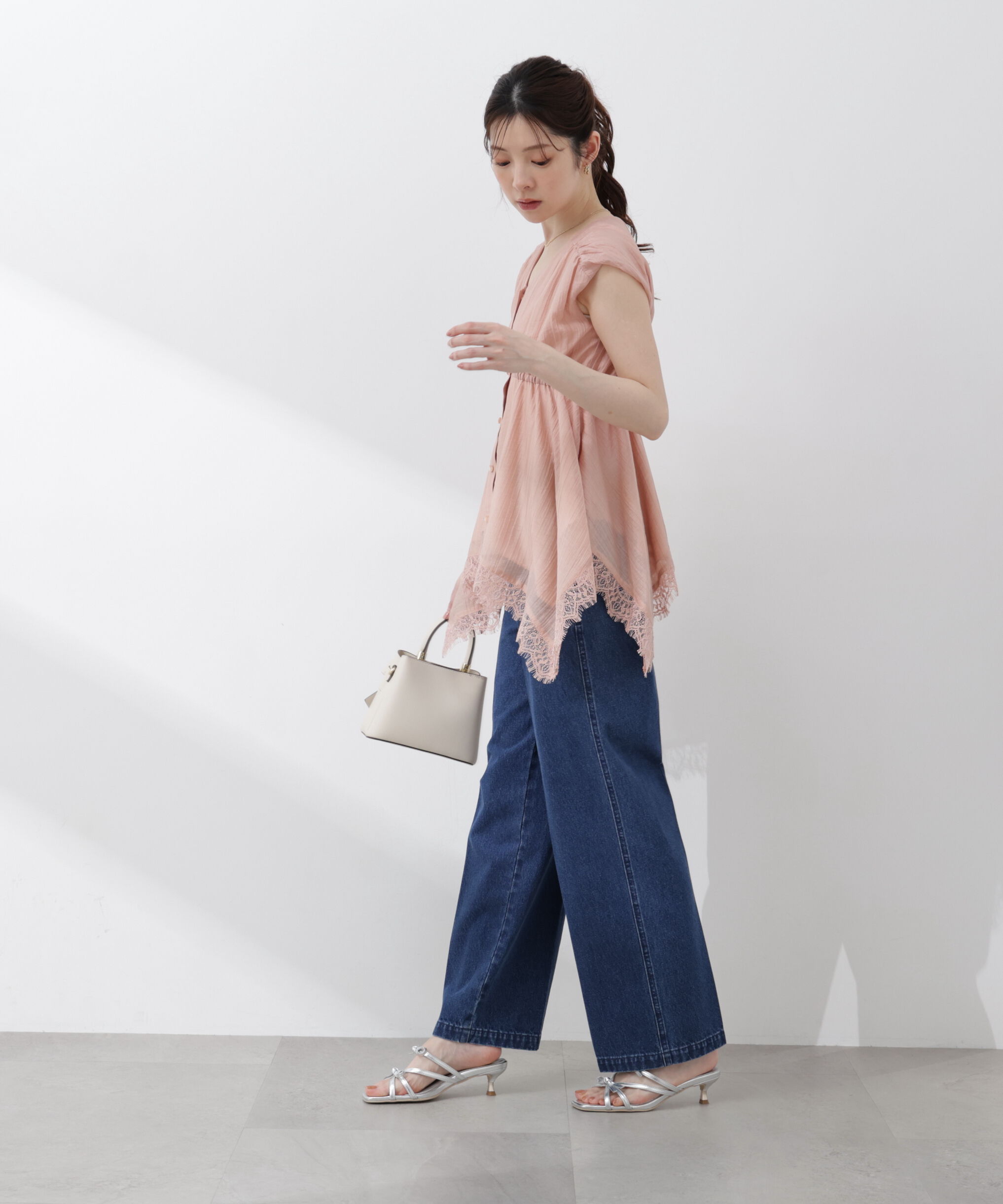 PROPORTION BODY DRESSING「レーストリミングヘムブラウス 26SS」|シャツ・ブラウス|