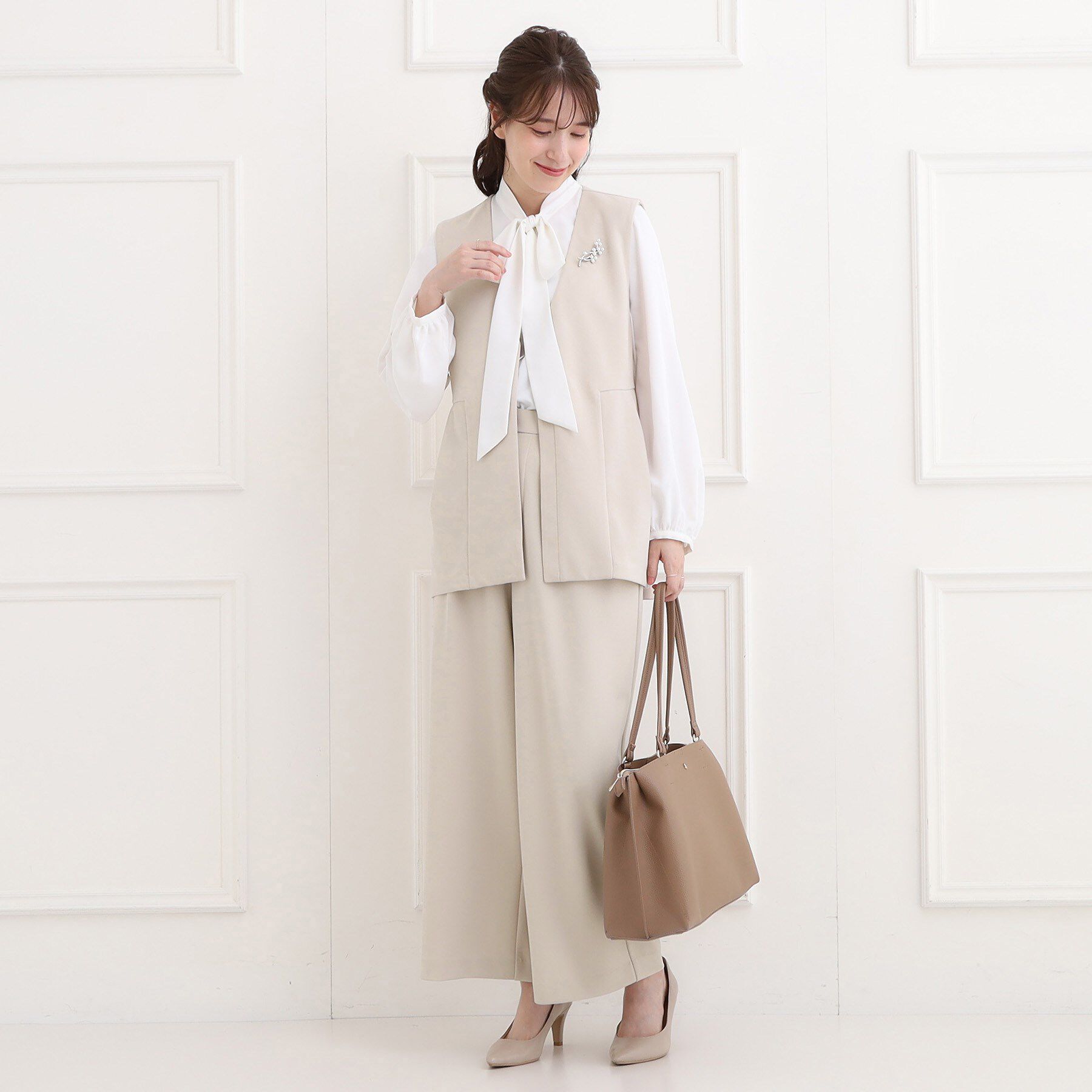 SHOO･LA･RUE「【洗濯機可/セットアップ可/S-3L】きちんと楽に。カットジョーゼット ペプラムジレ」|ベスト・ジレ|