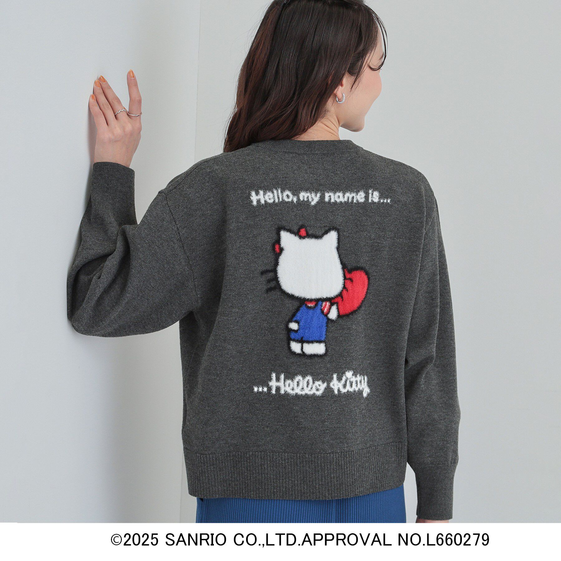 SHOO･LA･RUE「【HELLO KITTY コラボ】選べる6柄 スウェットライクニット」|ニット・セーター|チャコールグレー(1
