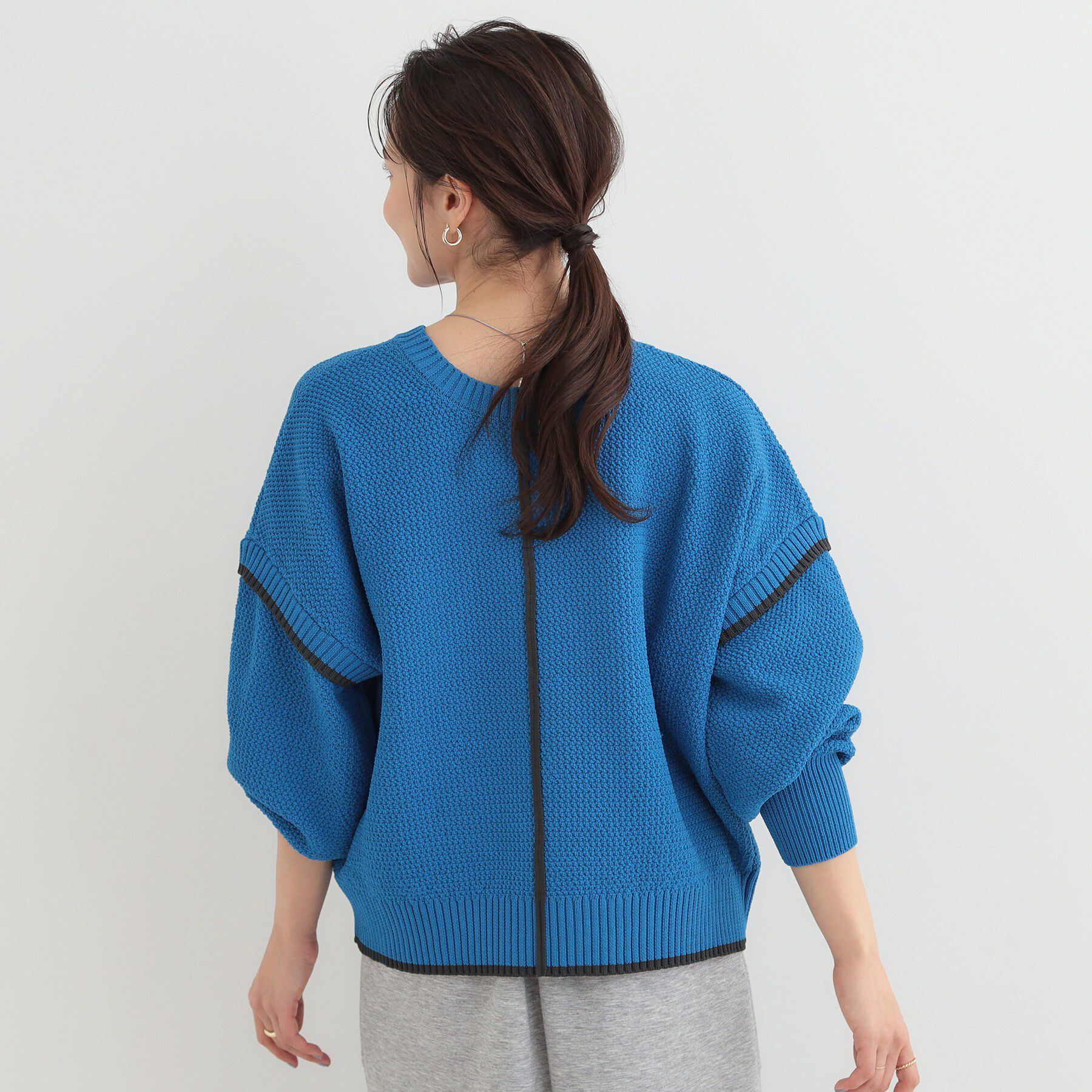 SHOO･LA･RUE「【前後2WAY/S-LL】体型カバーもこなれ見えも叶う　ふんわりお袖の配色パイピングニット」|ニット・セーター|