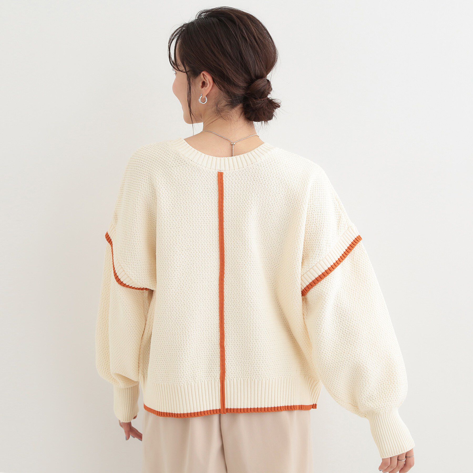 SHOO･LA･RUE「【前後2WAY/S-LL】体型カバーもこなれ見えも叶う　ふんわりお袖の配色パイピングニット」|ニット・セーター|