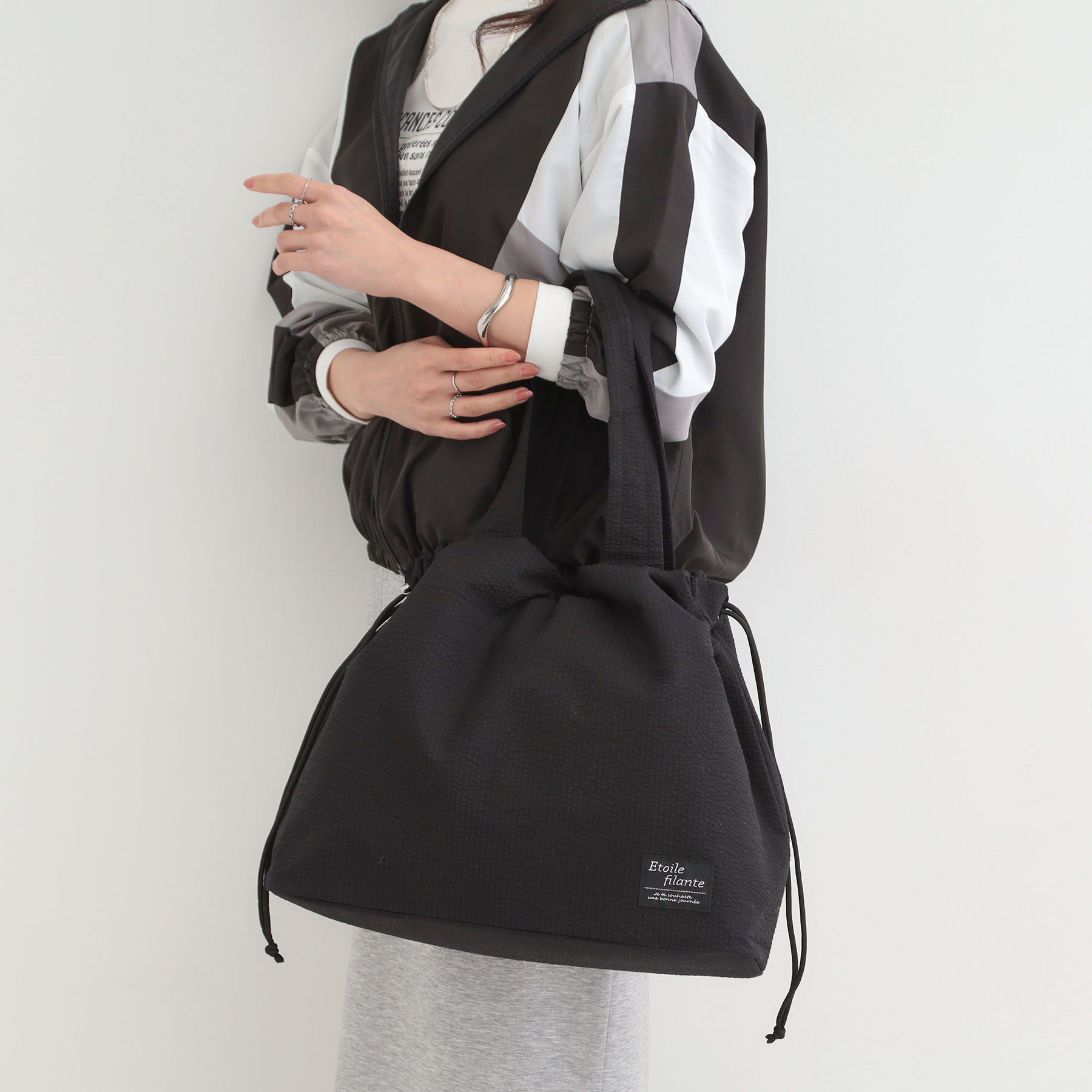 SHOO･LA･RUE「ぽこぽこ生地ビッグトートバッグ」|トートバッグ|ブラック(319)