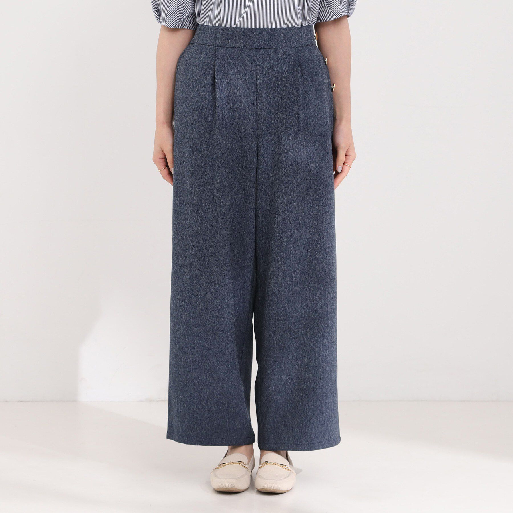 SHOO･LA･RUE「【S-LL】はくだけすっきりシルエット サイドボタン付き デニム風ワイドパンツ」|その他|