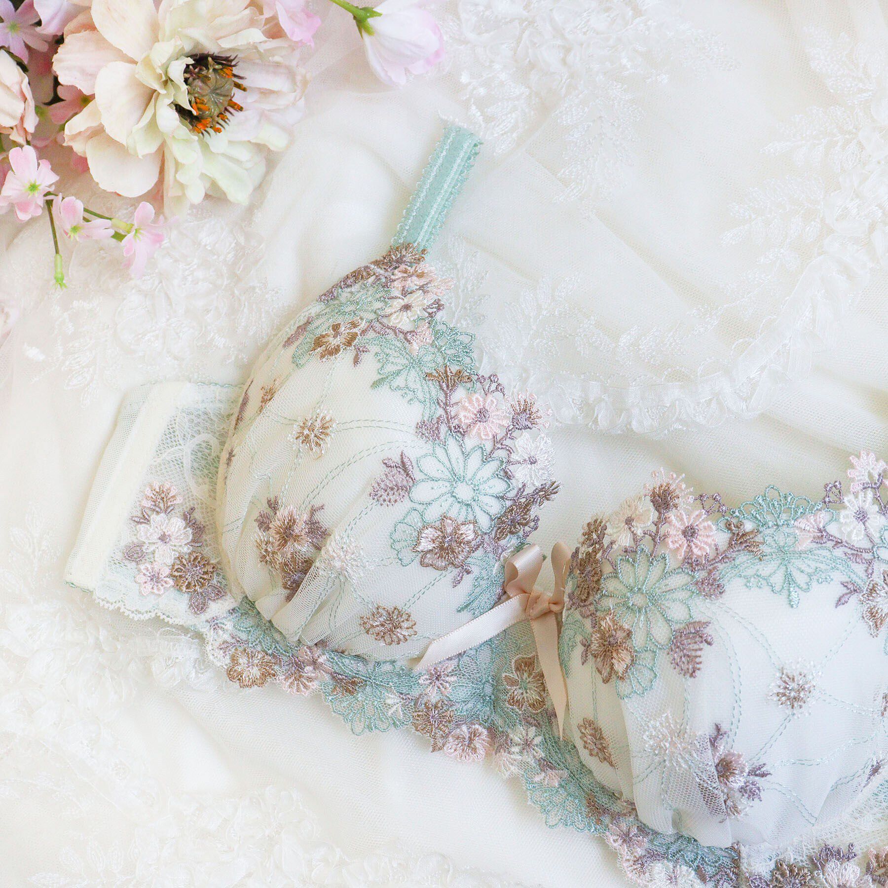 Risa Magli「アレッタ ブラジャー（G-H）＜バストアップタイプ＞」|インナー|