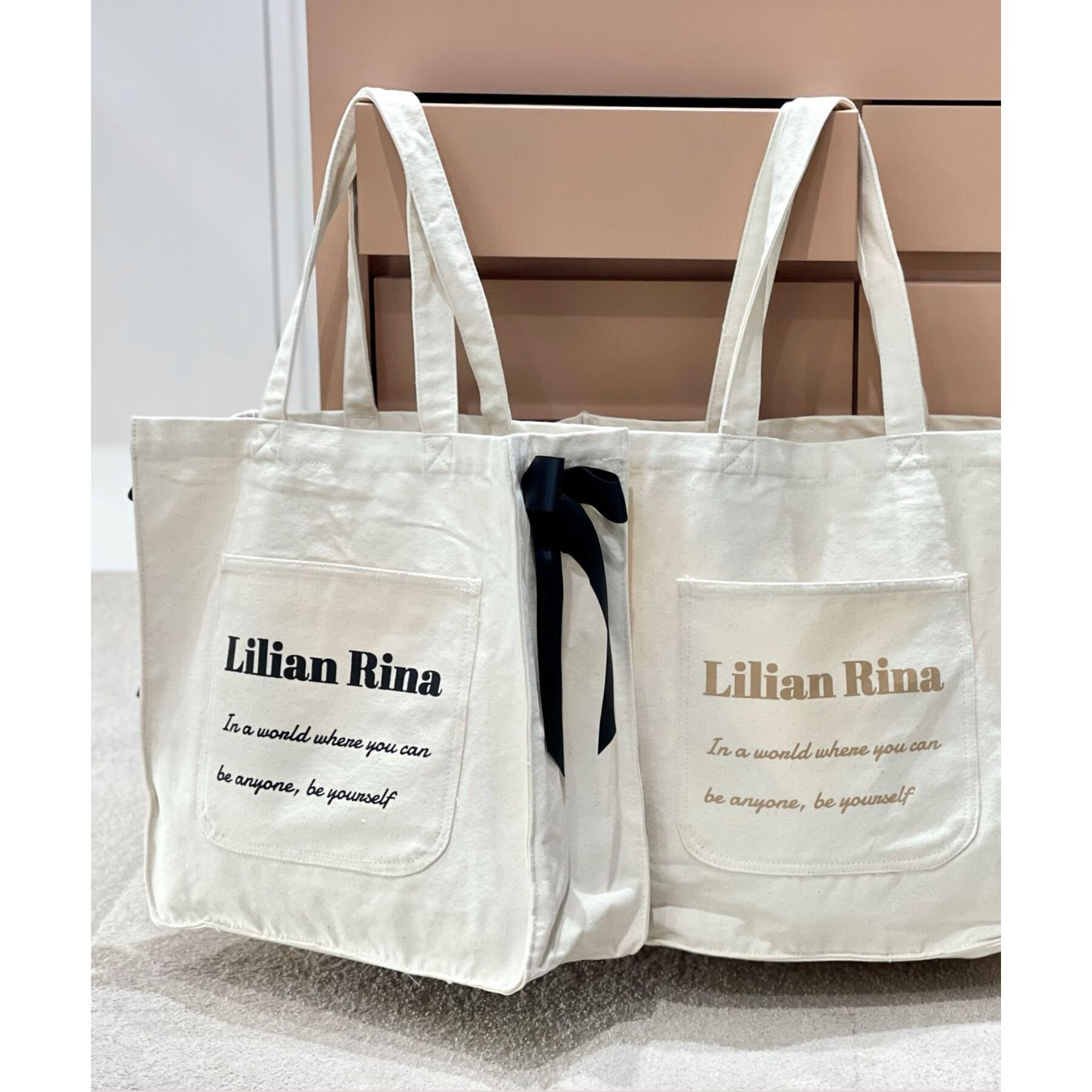 Ober Tashe「推し活にもぴったり！リリアンリーナサイドリボントートバッグ」|トートバッグ|