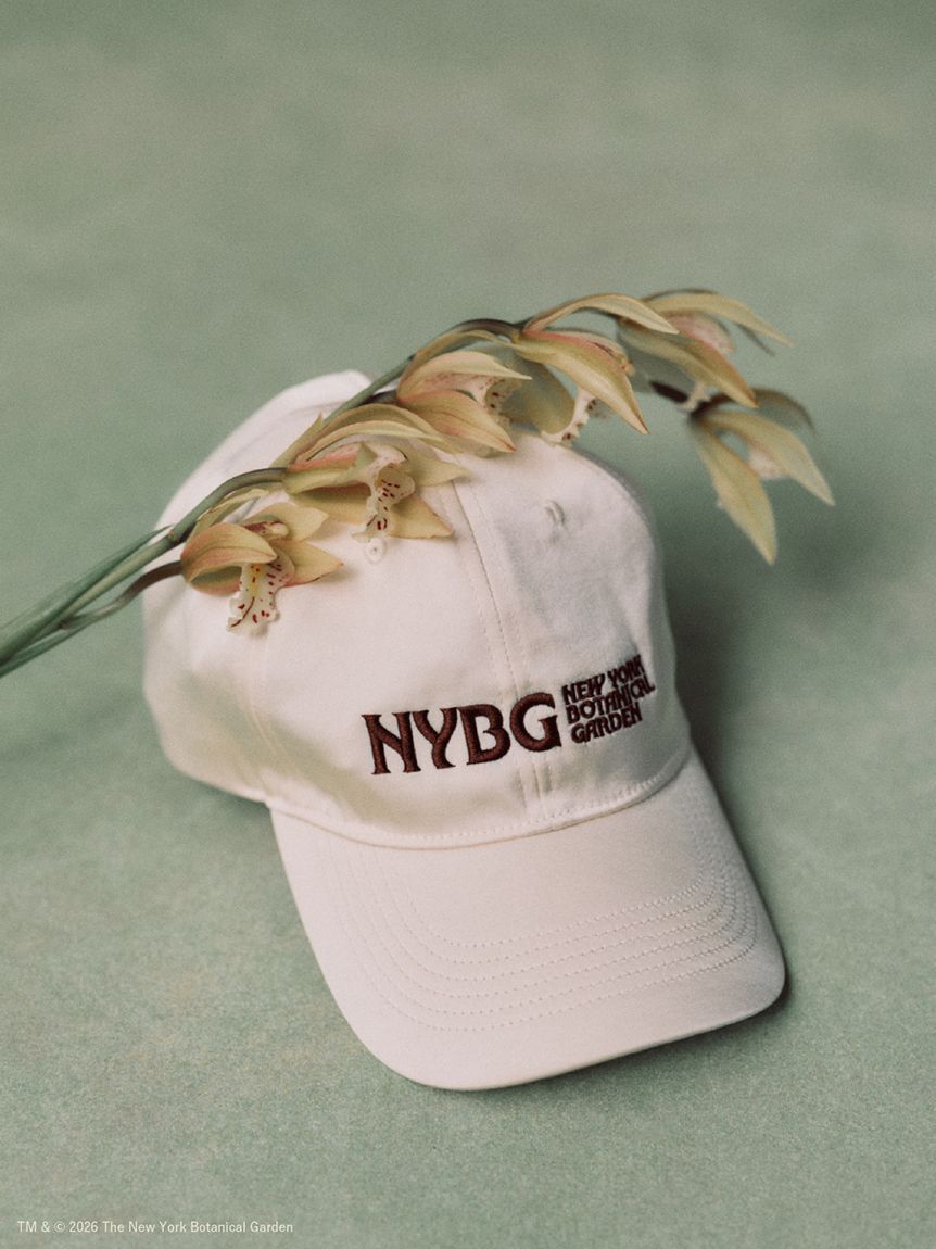 emmi atelier「【emmi&times;NYBG】サテンロゴキャップ」|キャップ・キャスケット|OWHT