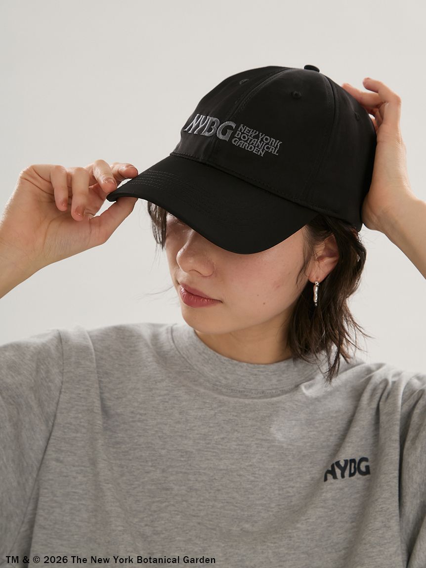 emmi atelier「【emmi&times;NYBG】サテンロゴキャップ」|キャップ・キャスケット|BLK