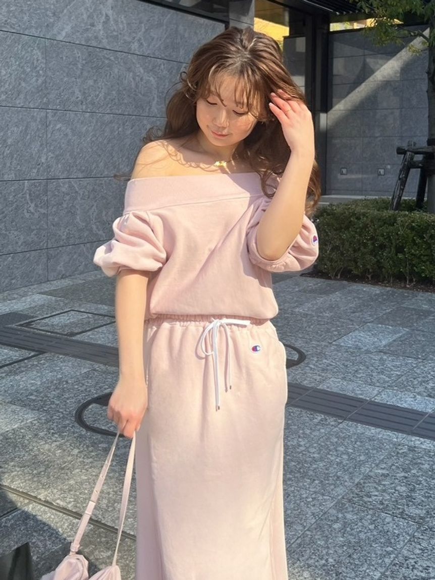 FRAY I.D「【FRAY I.D｜Champion】パフスリーブオフショルスウェット」|スウェット・ジャージ|