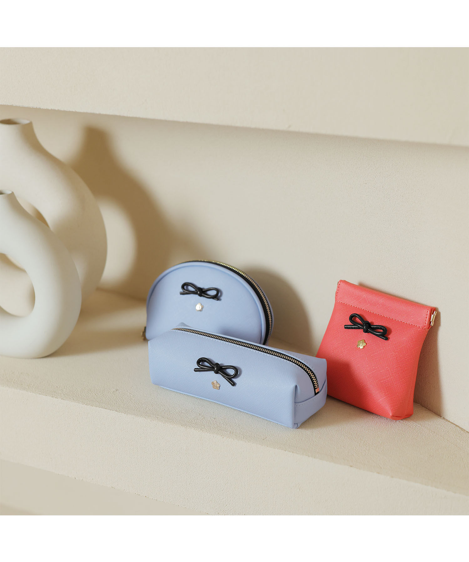 MARY QUANT「サフィアーノリボン スクエアペンケース」|その他|