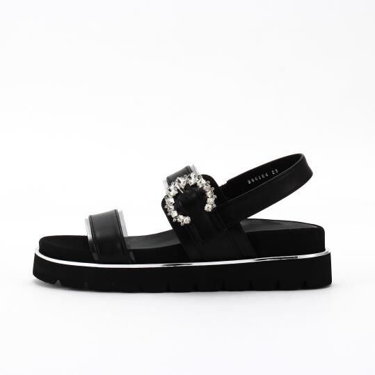 銀座かねまつ「OM260154SHPPVCBLK 【本革】ビジューバックルスポサン」|サンダル|