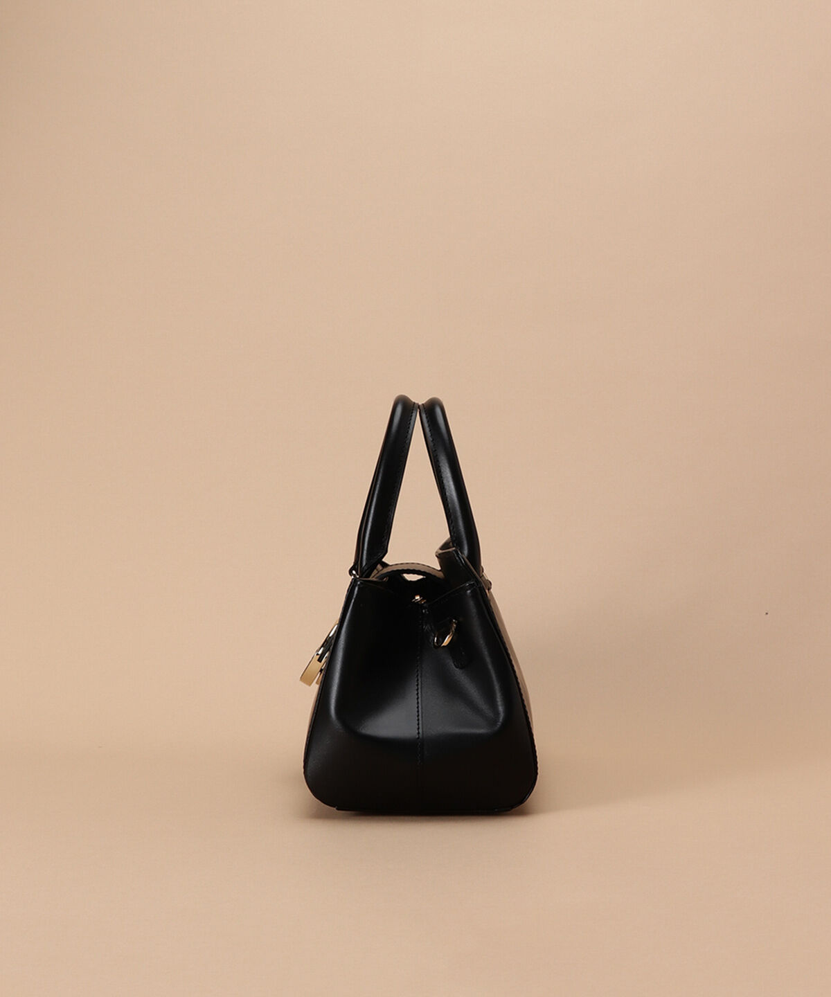 Samantha Thavasa「ベルトモチーフ レザーハンドバッグ」|ハンドバッグ|