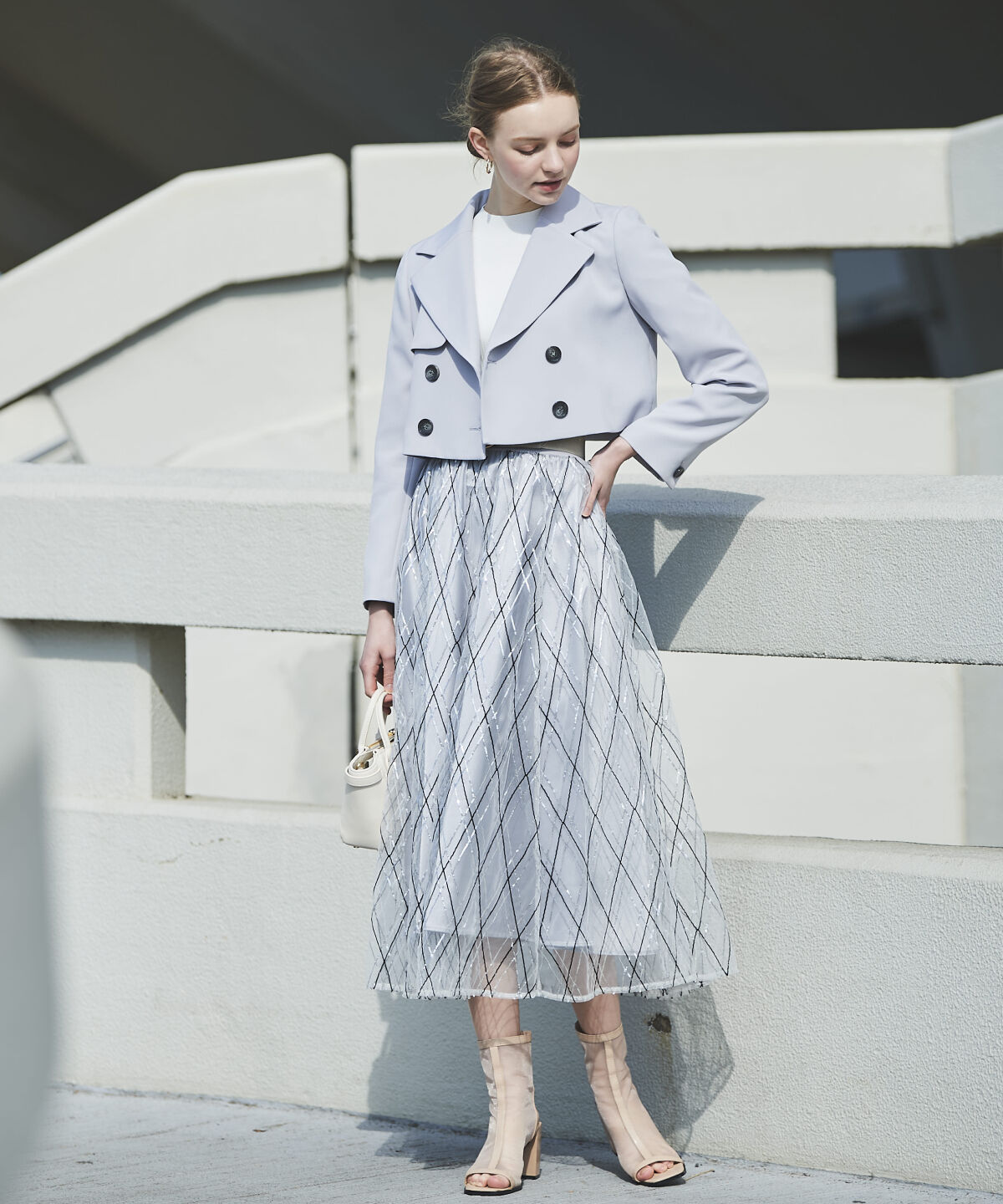 アンドクチュール「ダブルクロスショートトレンチ」|トレンチコート|