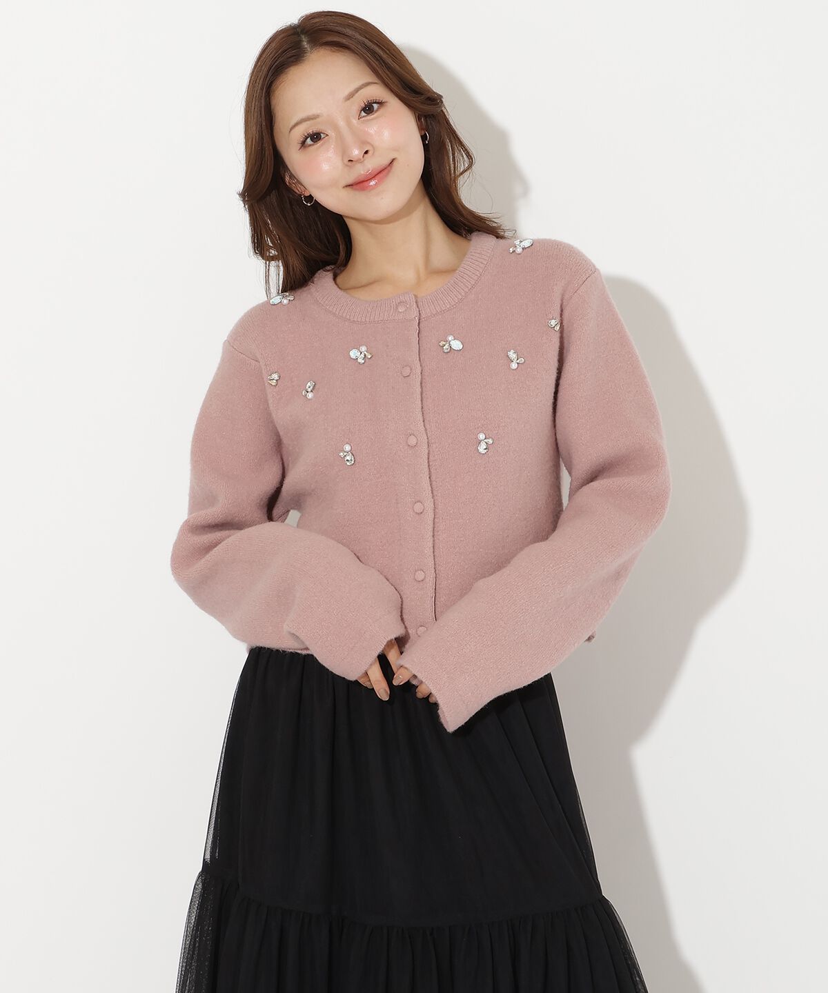 アンドクチュール「ビジュー付きニットカーディガン」|カーディガン|ピンク