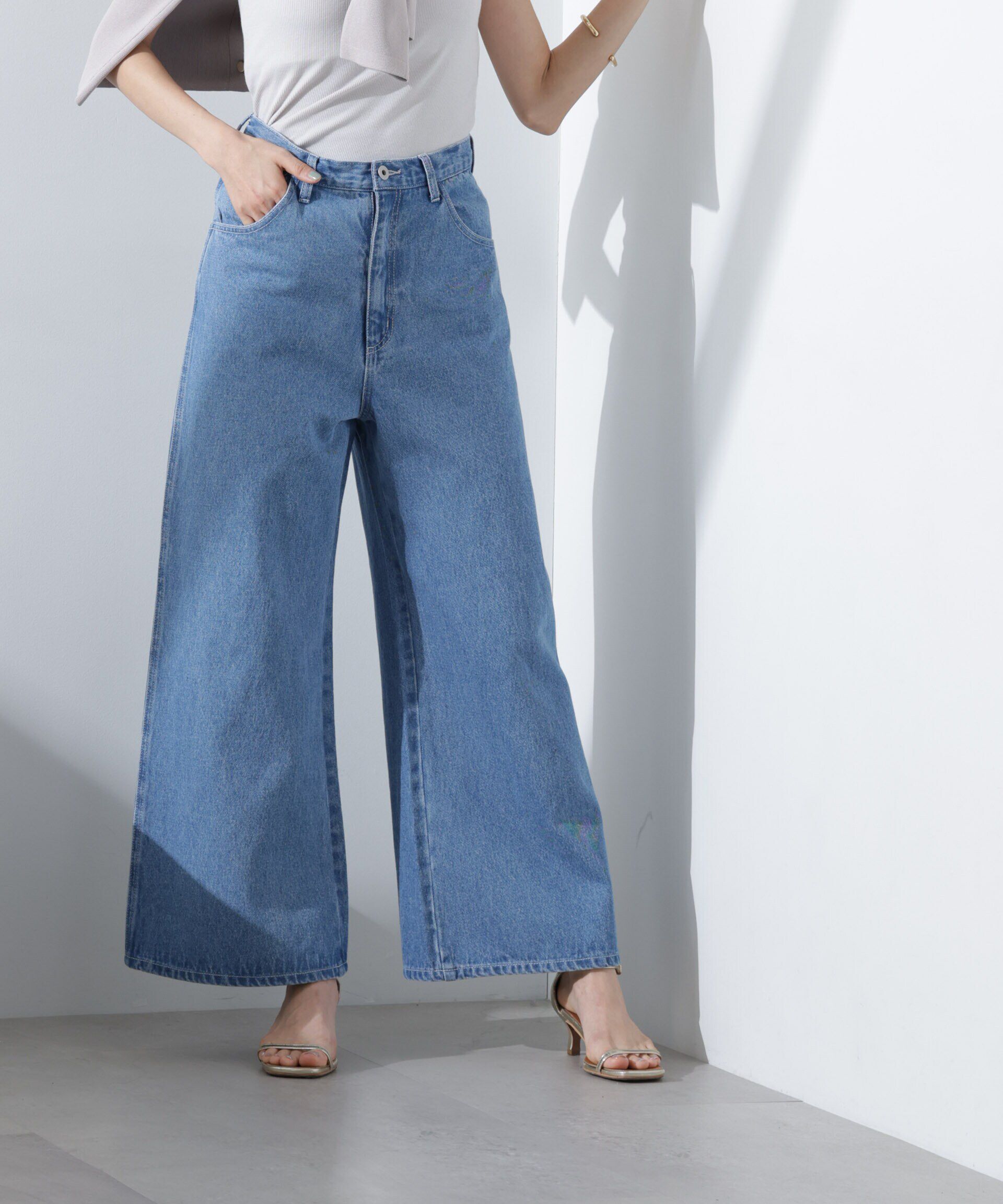 nano･universe「ワイドデニムパンツ（セットアップ可）」|チノ|ブルー