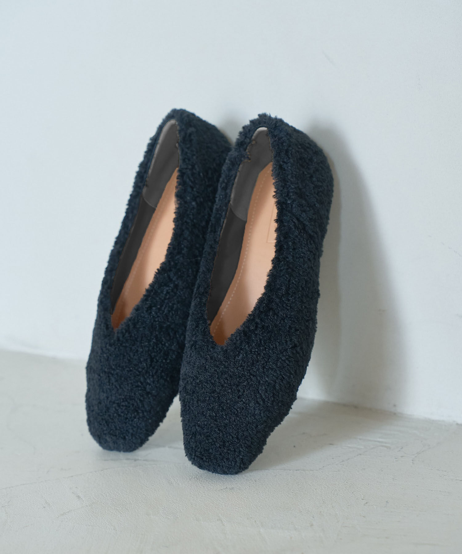 Juze「ボアフラットパンプス」|バレエシューズ|ブラック(01)