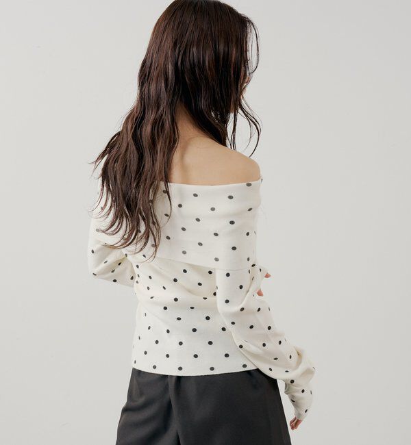  「【SALON by Chico】ドットプリントオフショルニット」|ニット・セーター|