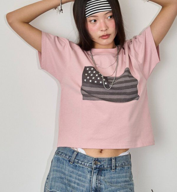  「【UNISEX】KOOKY'N スタースタッズフラッググラフィックTEE」|Tシャツ・カットソー|