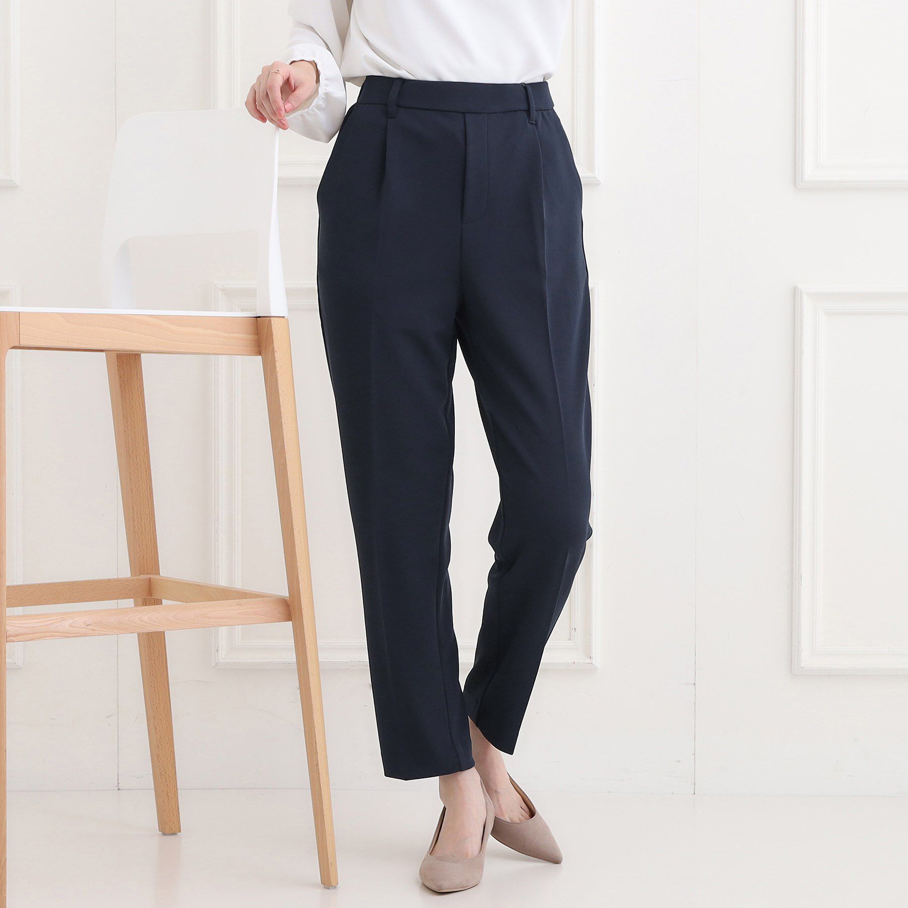 SHOO･LA･RUE「【洗濯機可/セットアップ可/S-3L】きちんと楽に。カットジョーゼット テーパードパンツ」|その他|ネイビー(094)