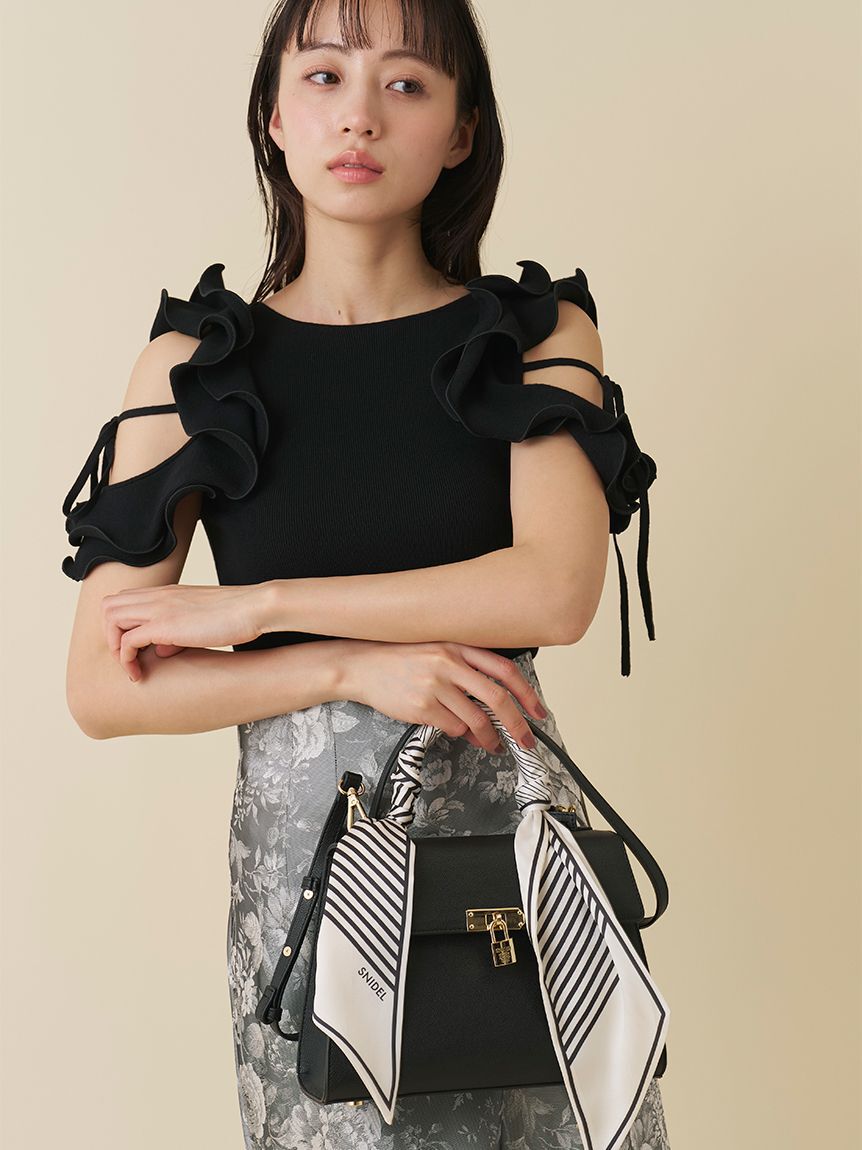 SNIDEL「スカーフパッドロックバッグ」|ハンドバッグ|