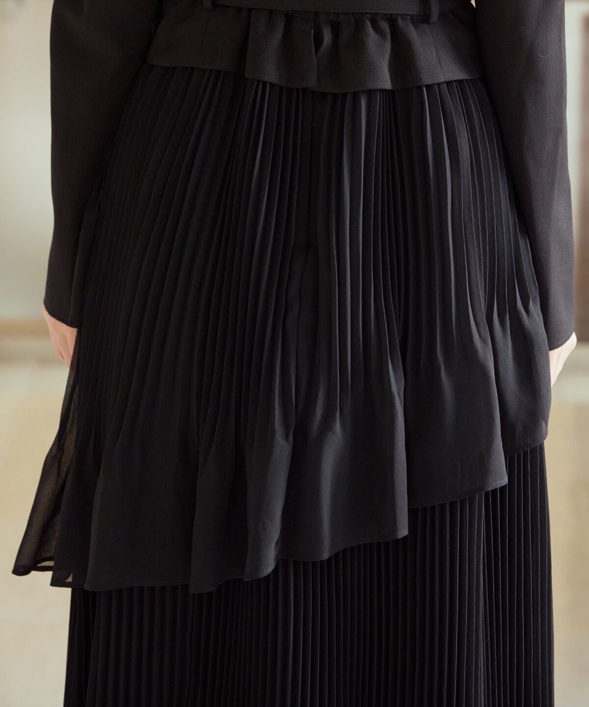 アンドクチュール「ジャケットレイヤードプリーツワンピース」|ワンピース|