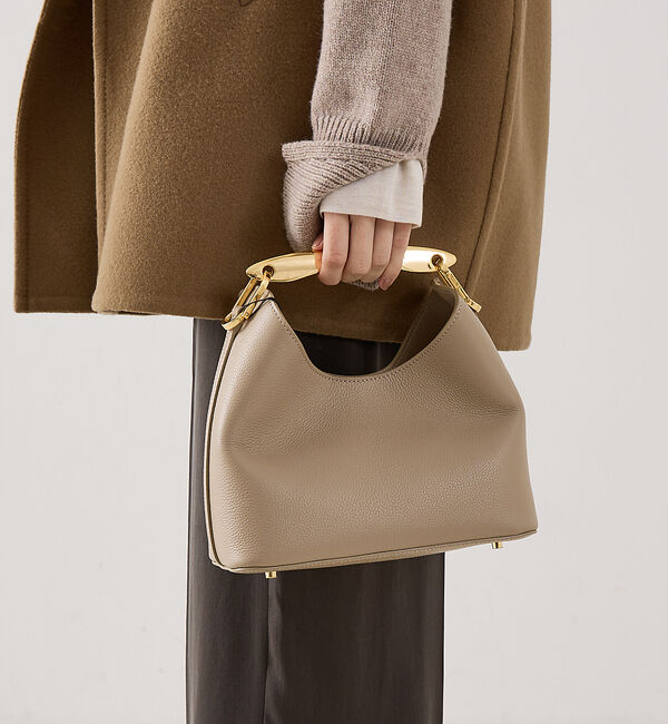 The Store by C' 「【Elleme】SMALL BOOMERANG／ハンドバッグ」|ハンドバッグ|グレージュ