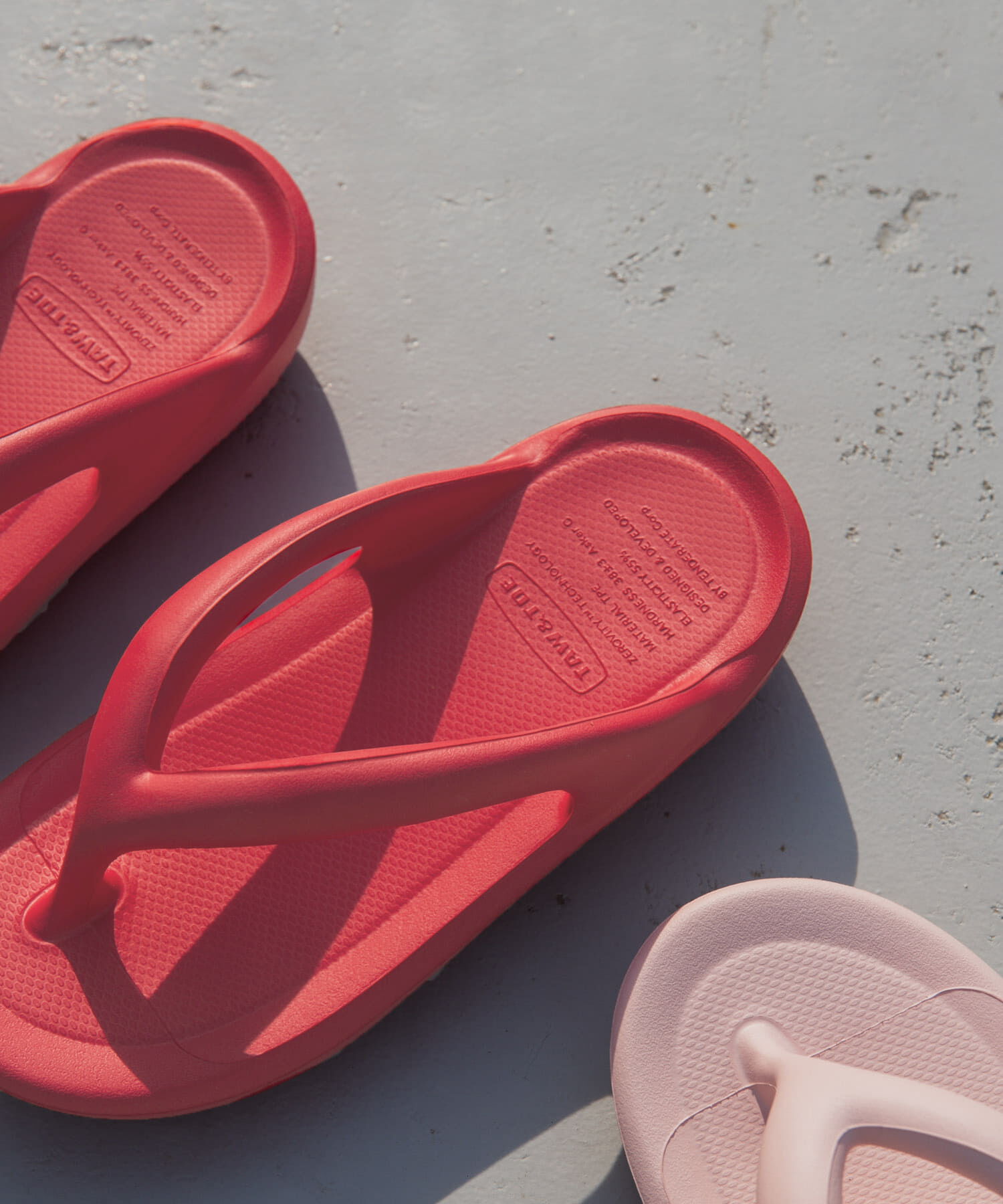 URBAN RESEARCH DOORS「TAW&TOE　ZEROVITY Flip Flop OG」|サンダル|