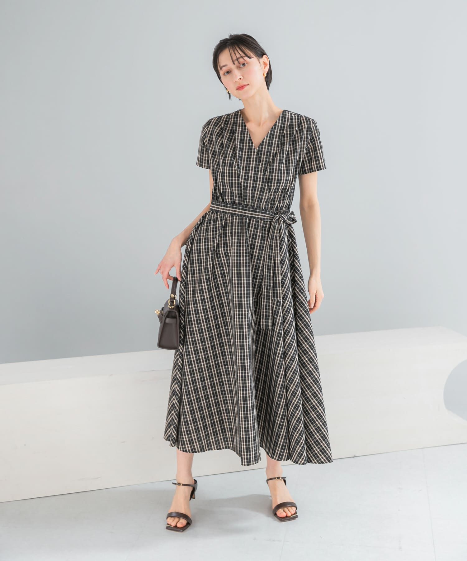 URBAN RESEARCH ROSSO「『WEB/一部店舗限定』チェックカシュクールワンピース」|ワンピース|