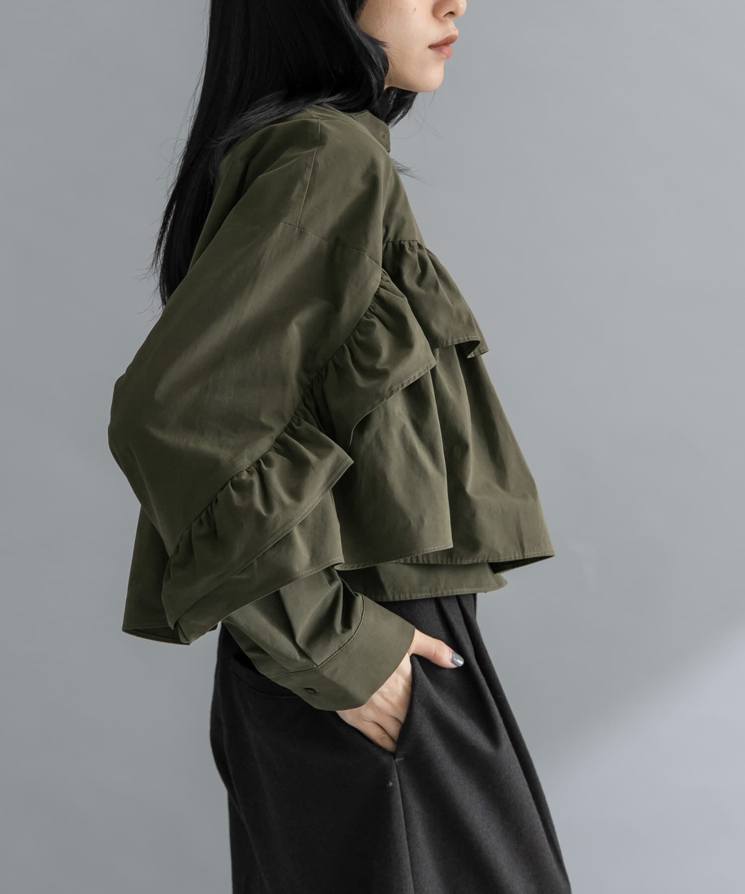 「『WEB限定』ラッフルデザインブラウス」|シャツ・ブラウス|