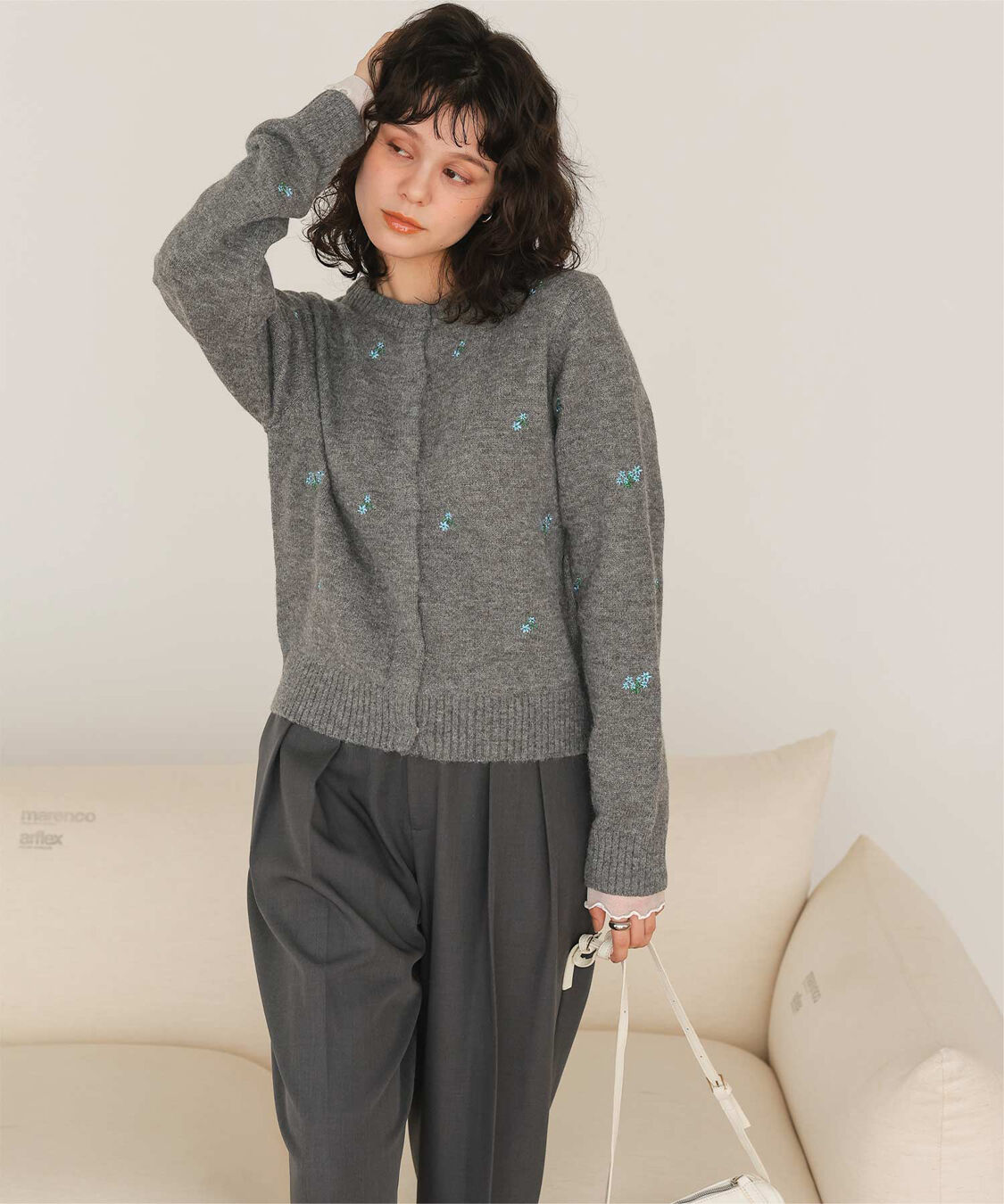 titivate「アルパカタッチフラワー刺繍カーディガン」|ニット・セーター|